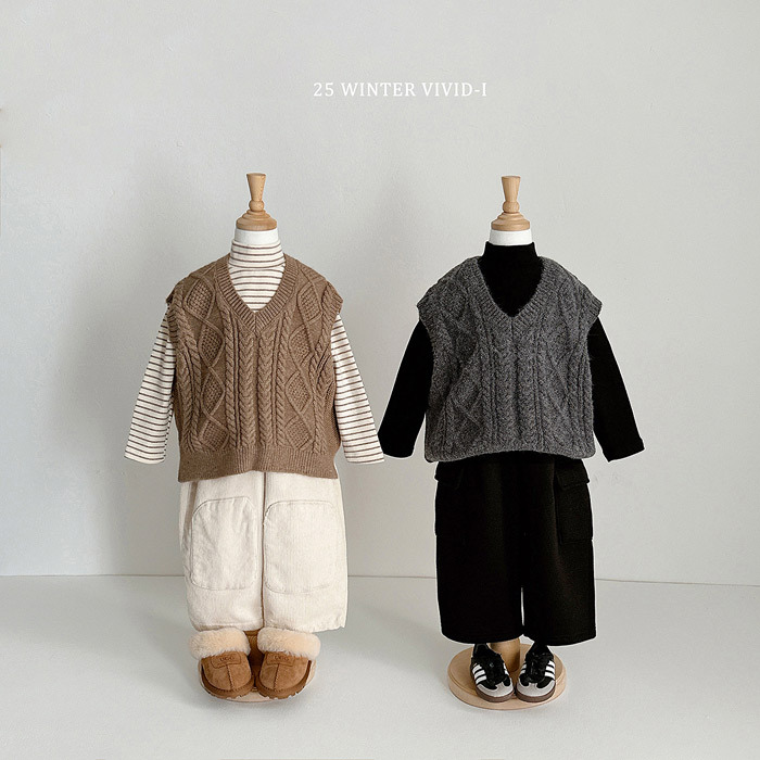 Vivid-I Knitted Vest