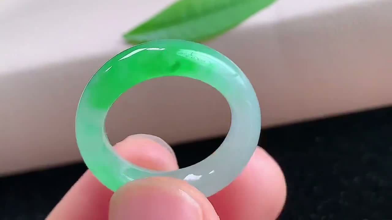 1014726 翡翠指環 (內徑 15mm)