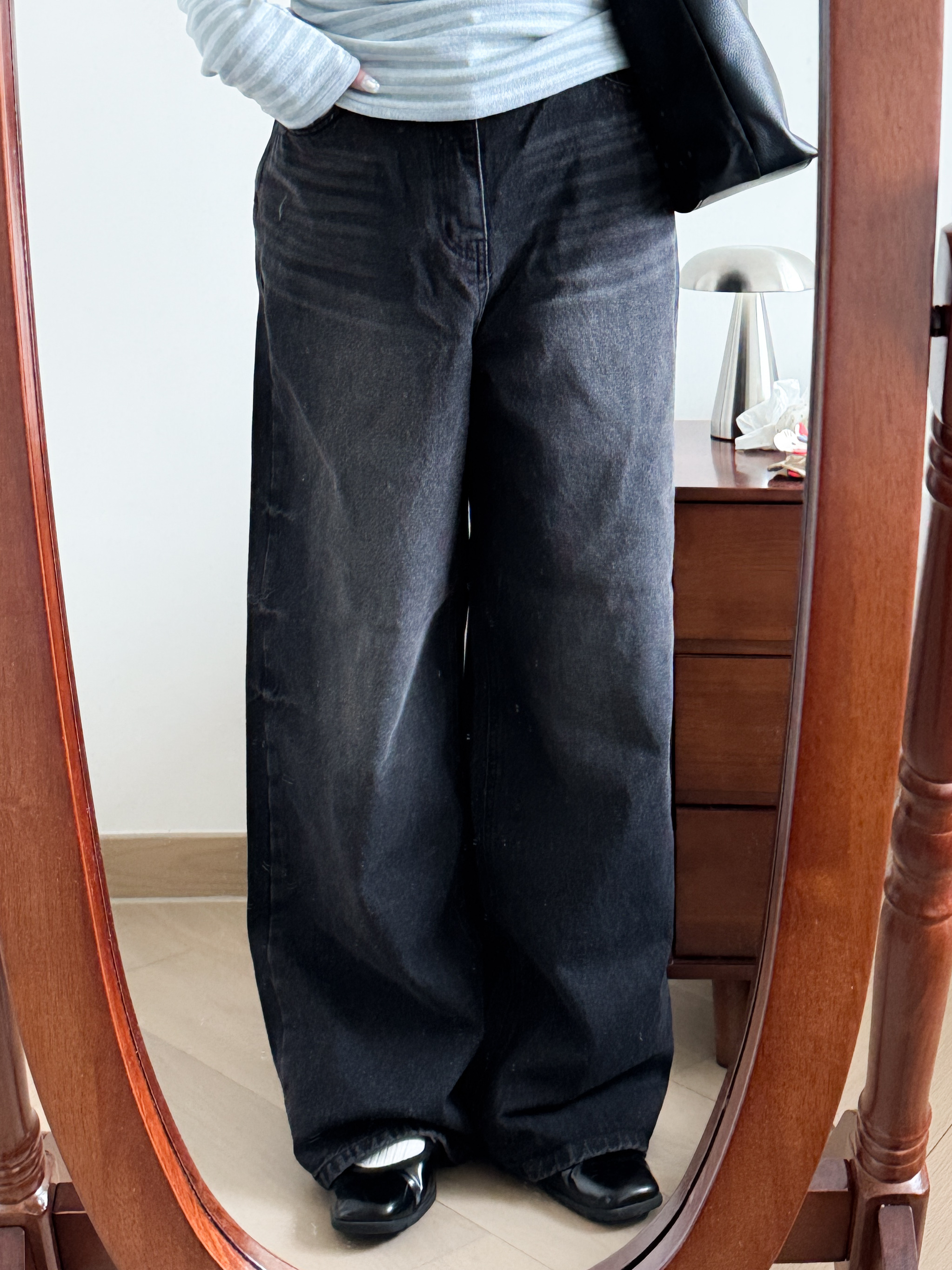 韓妹必入//復古黑色洗水寬牛