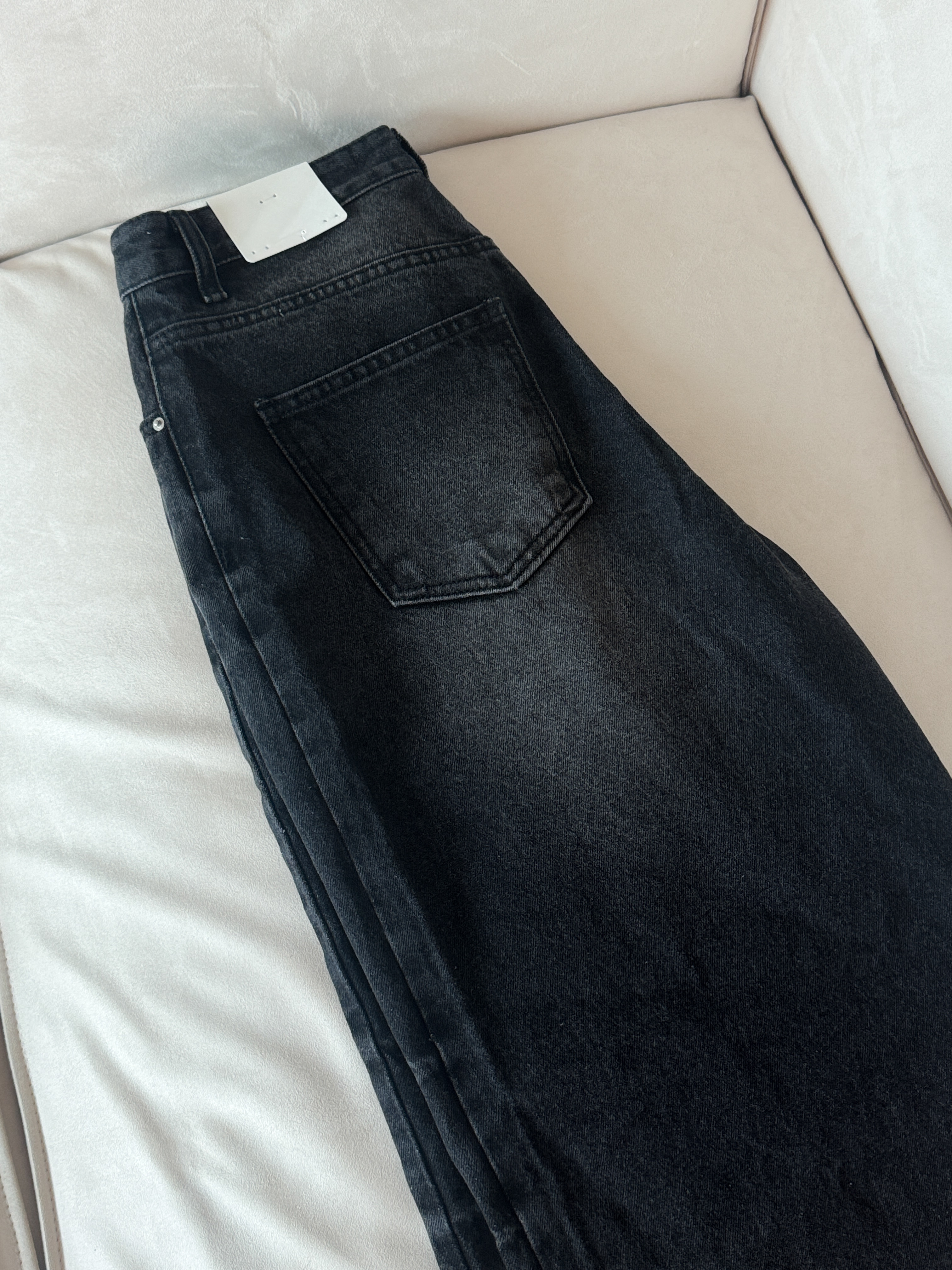 韓妹必入//復古黑色洗水寬牛