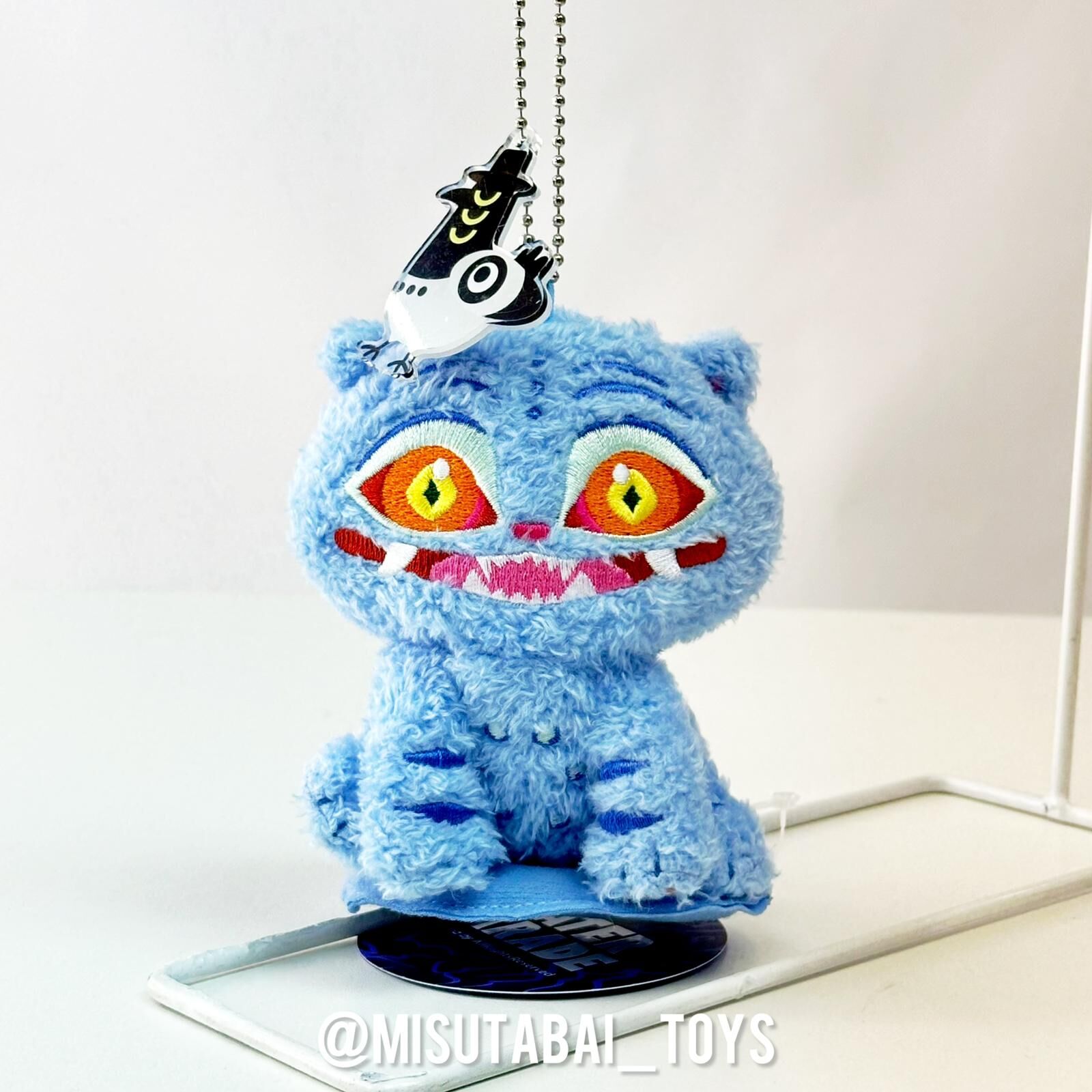 E01. KPop Demon Hunters Plush Keychain - Derpy and Sussie 毛絨鎖匙扣