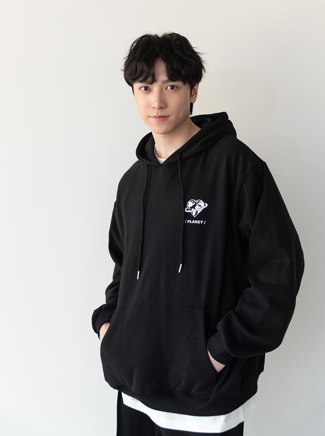 地球愛心印花帽TEE