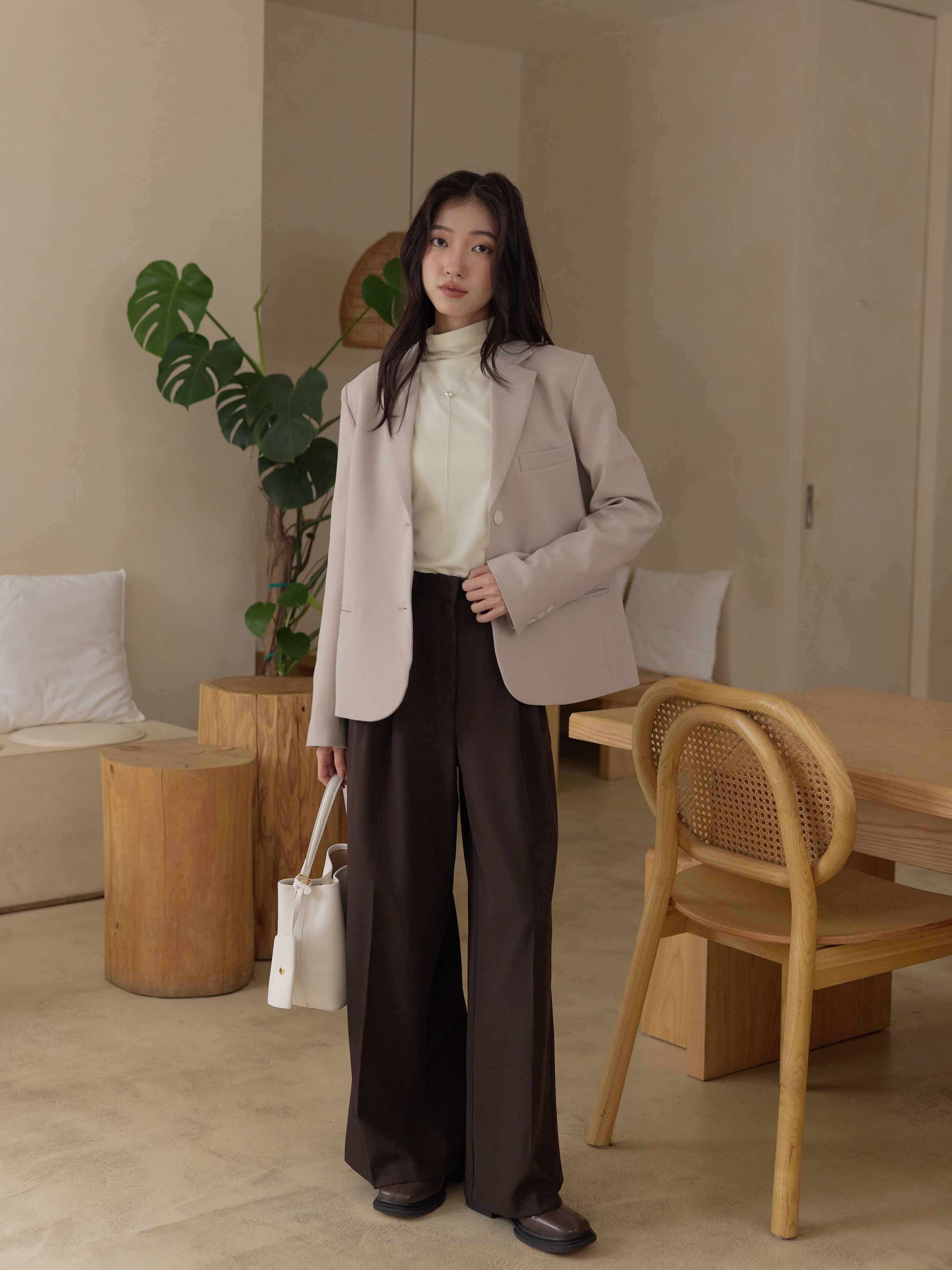 1020chu_1072.jpg 1020chu_1072.jpg