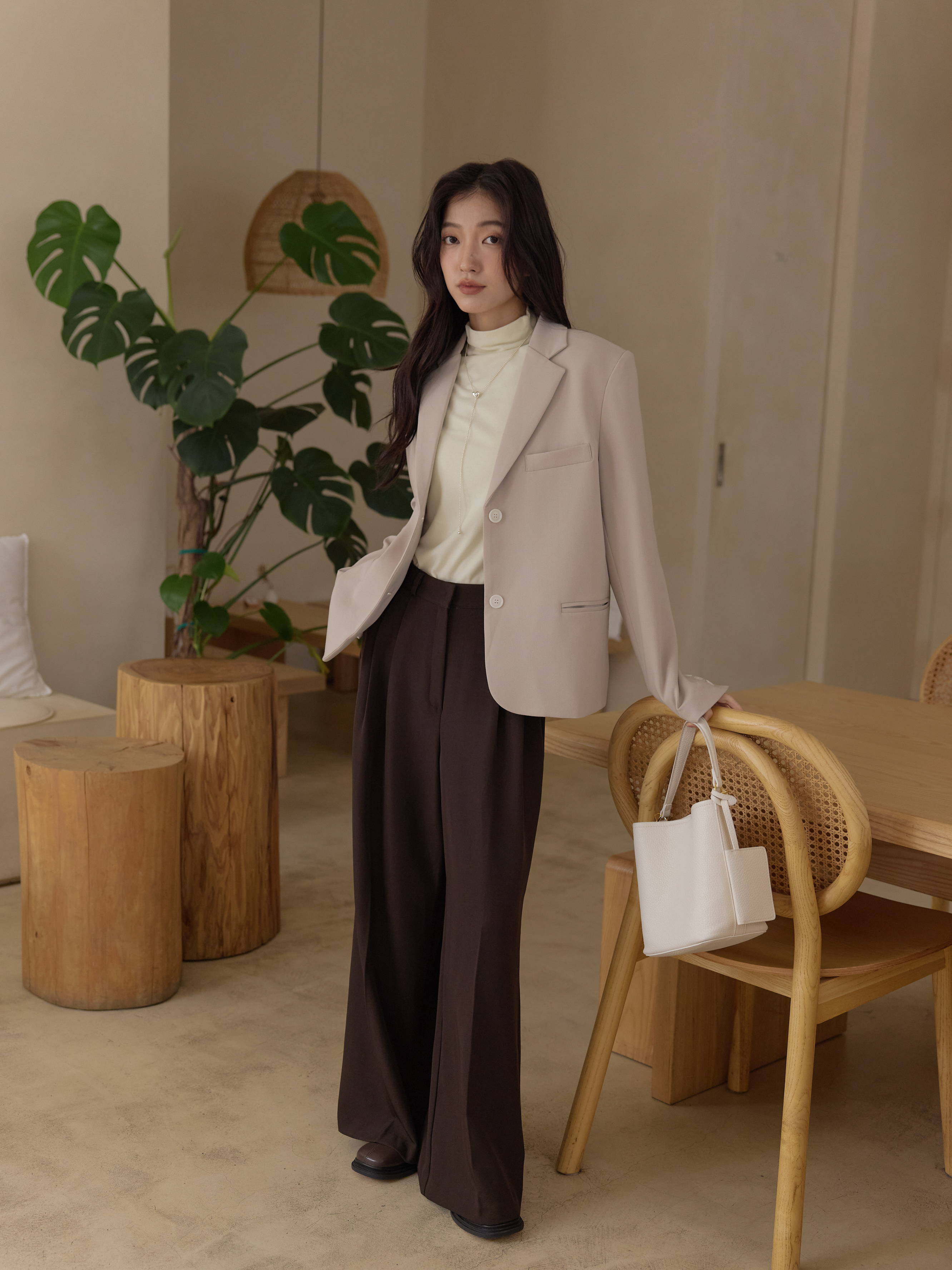 1020chu_1049.jpg 1020chu_1049.jpg