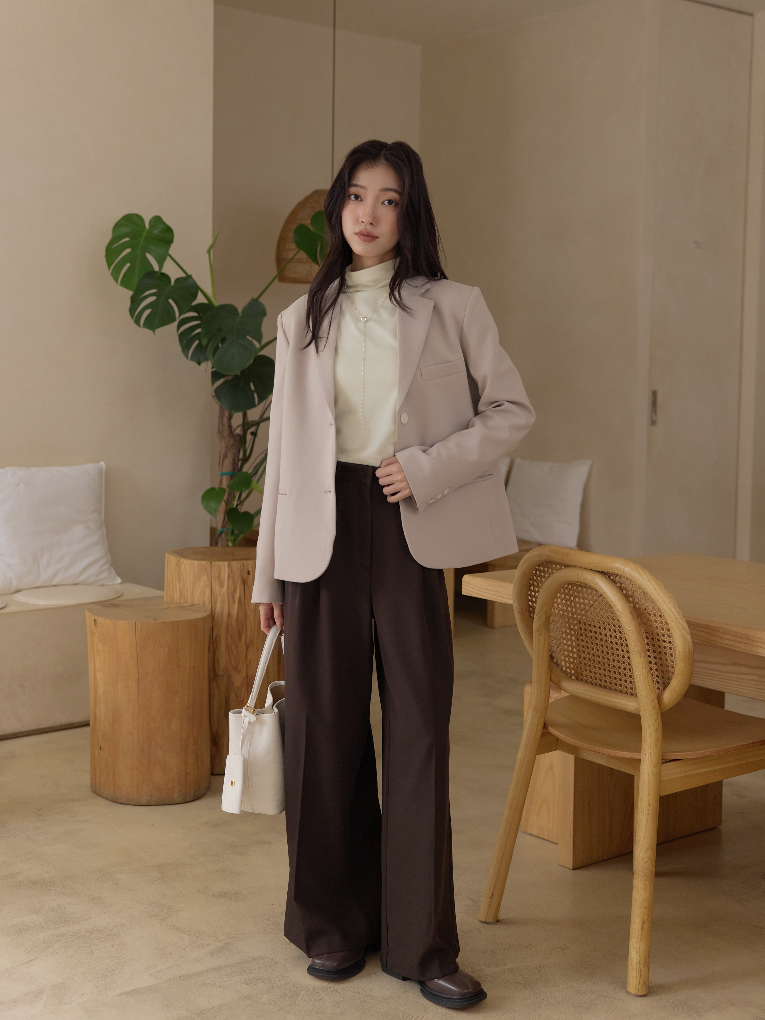 1020chu_1072.jpg 1020chu_1072.jpg