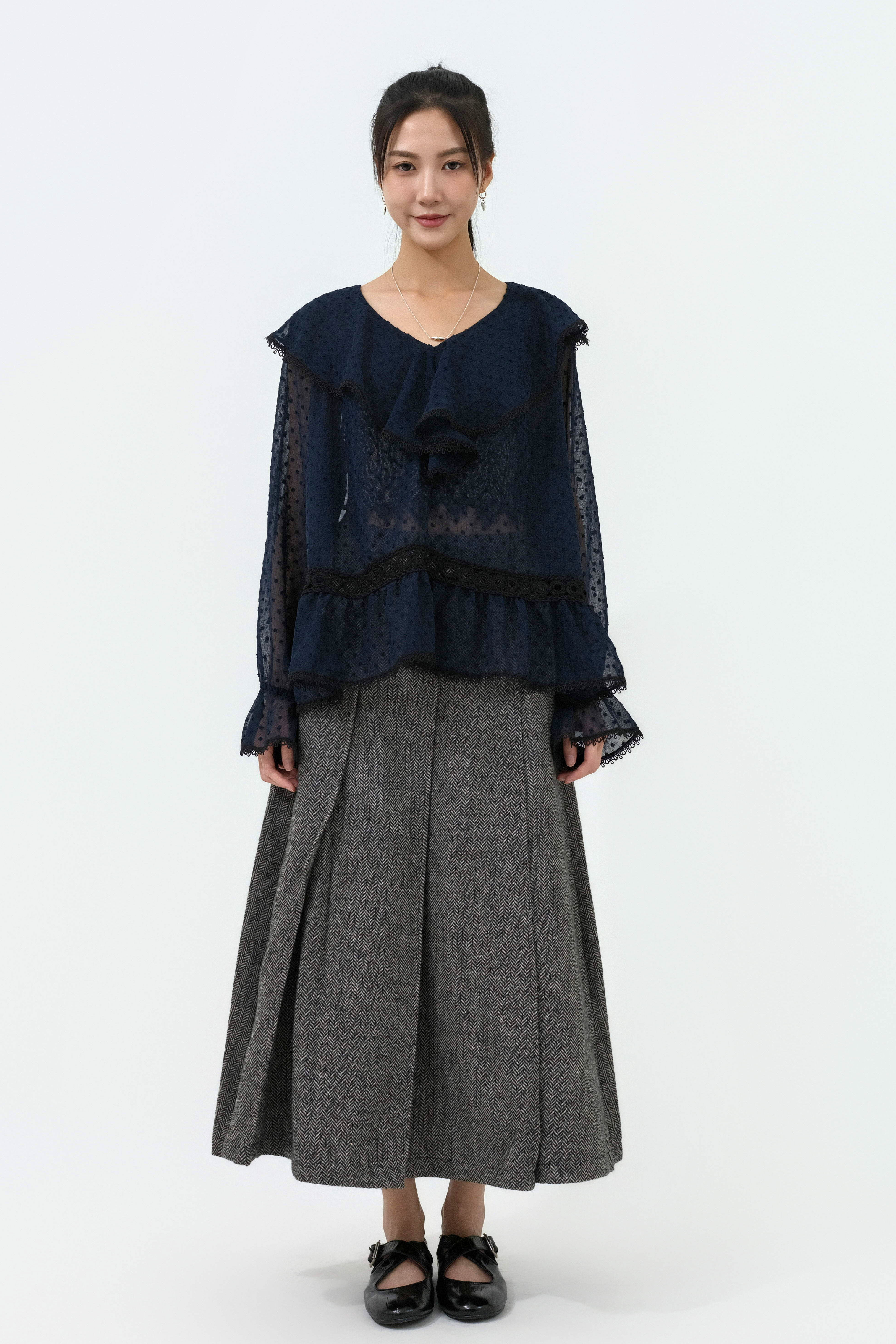 粒粒質感雪紡荷葉上衣 (預購產品）