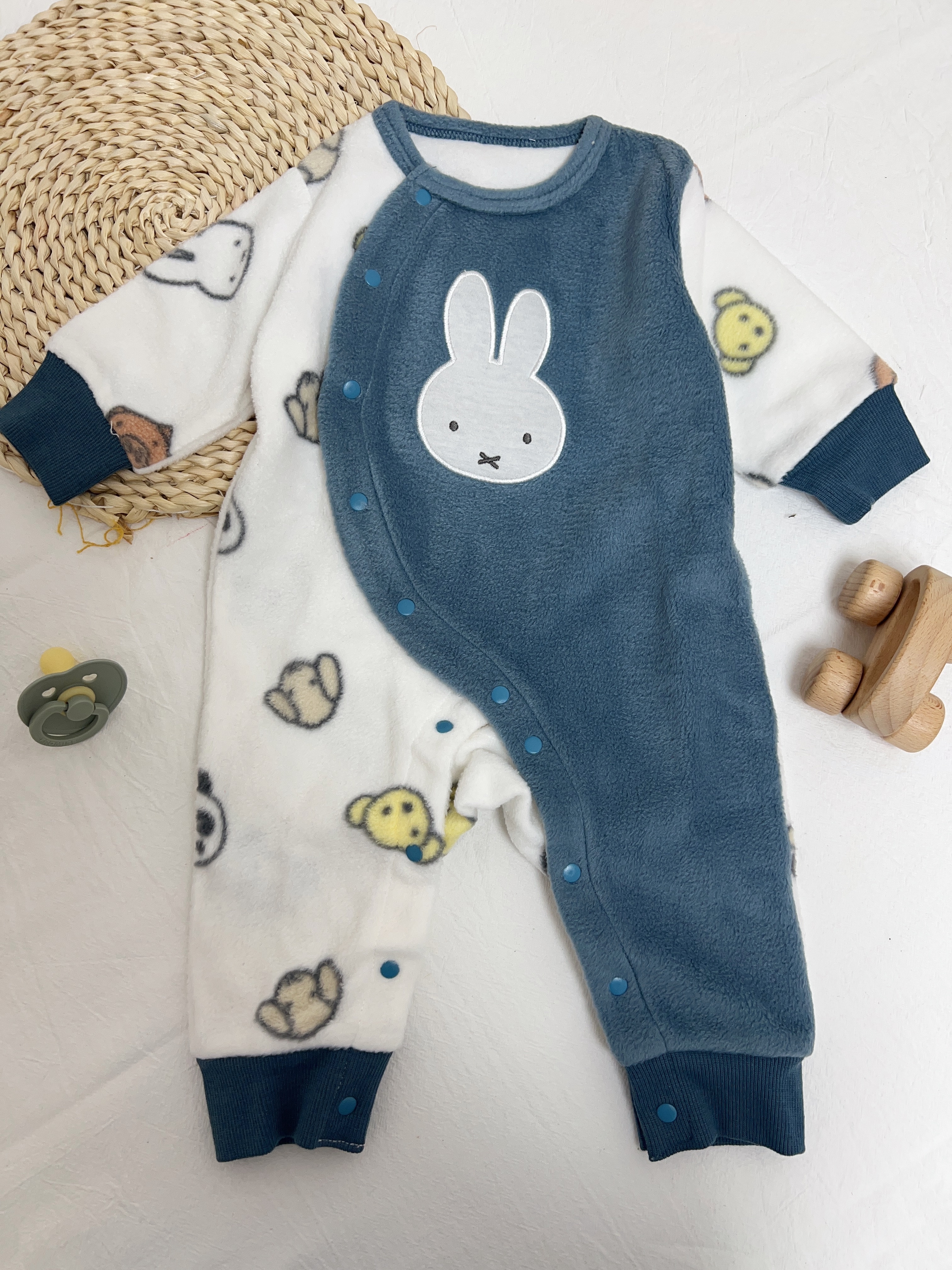 🐰𝐌𝐢𝐟𝐟𝐲 搖粒絨連身衣