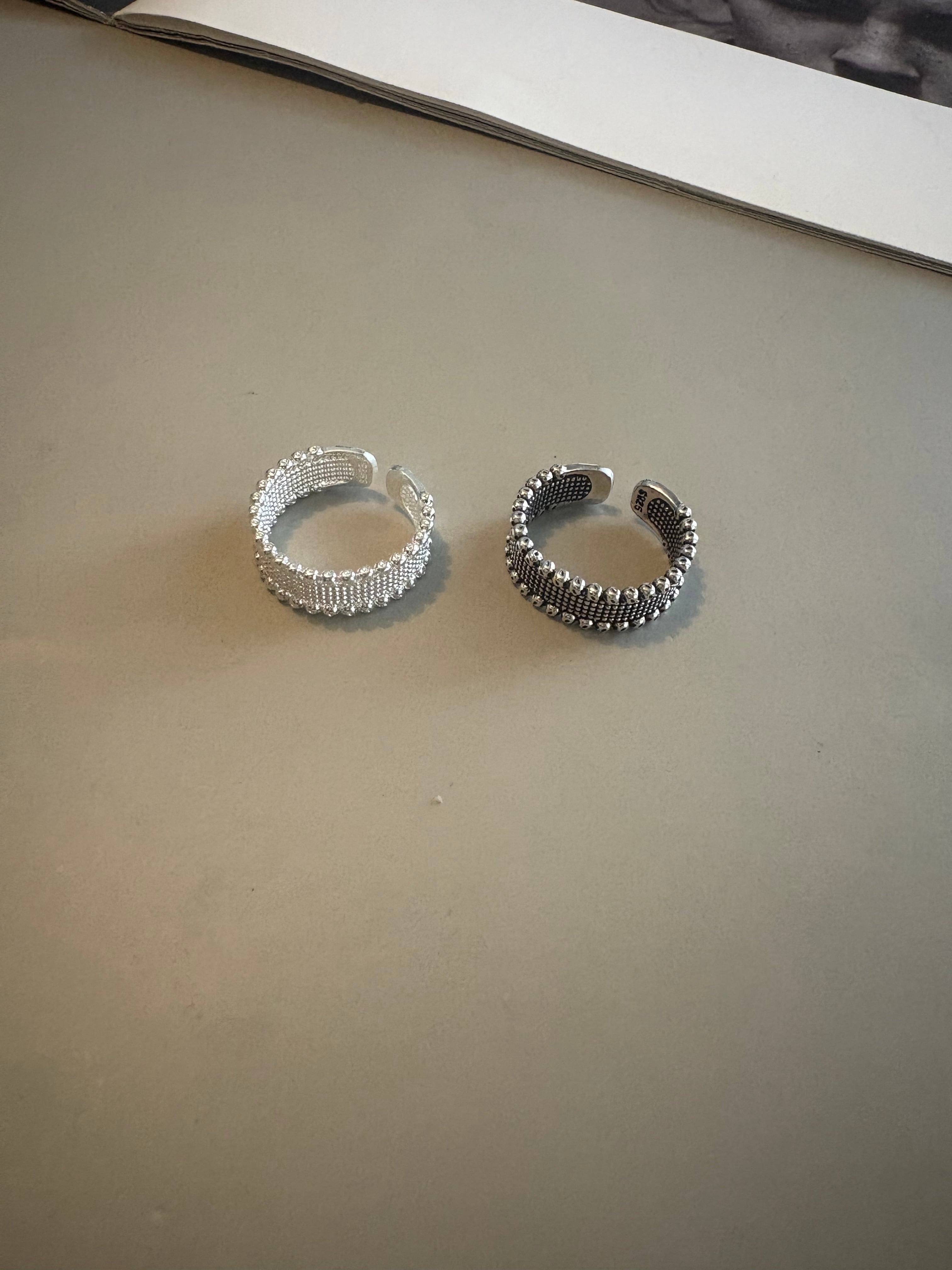 beads line wide ring