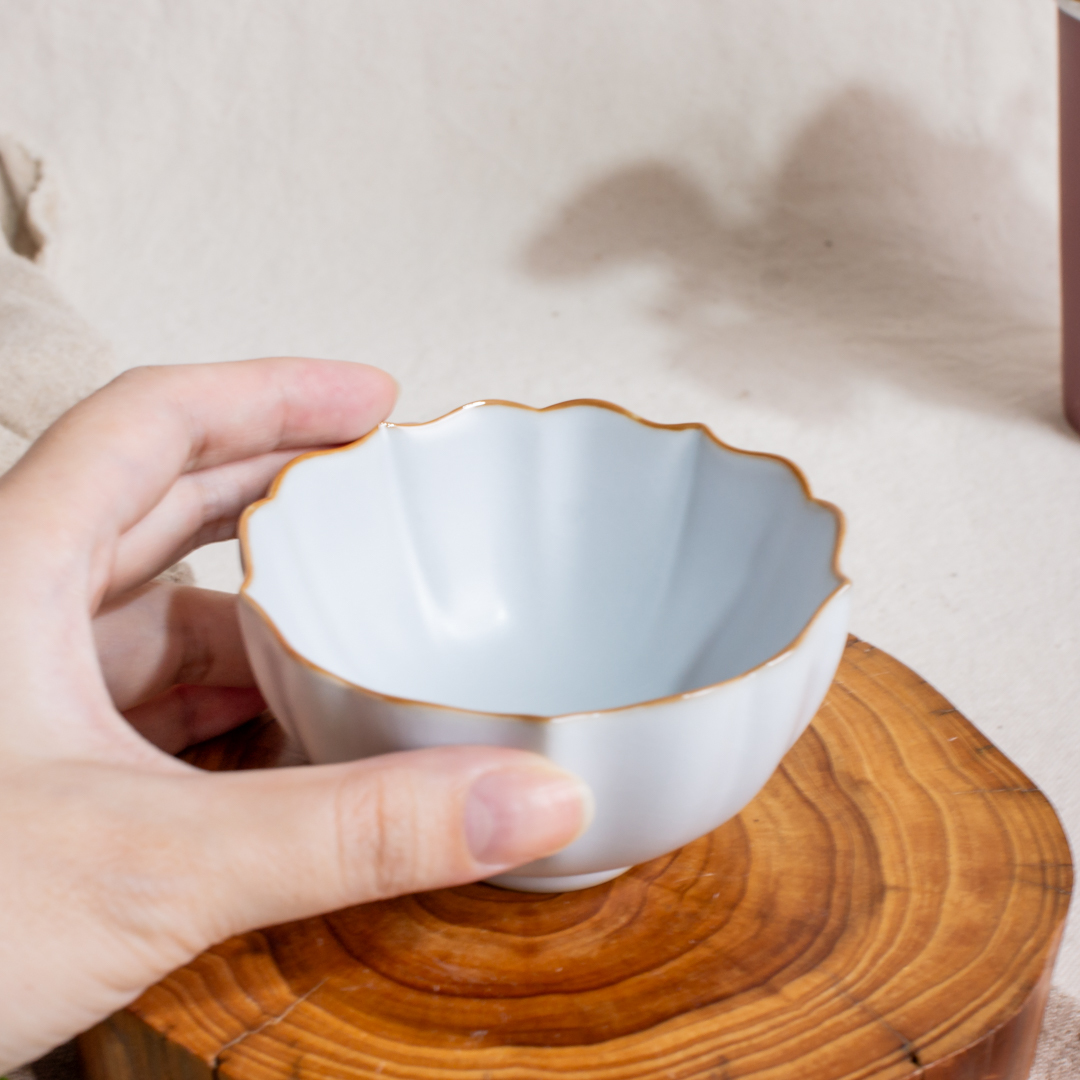 精品月白汝窯葵花杯｜張迺妙茶師紀念館