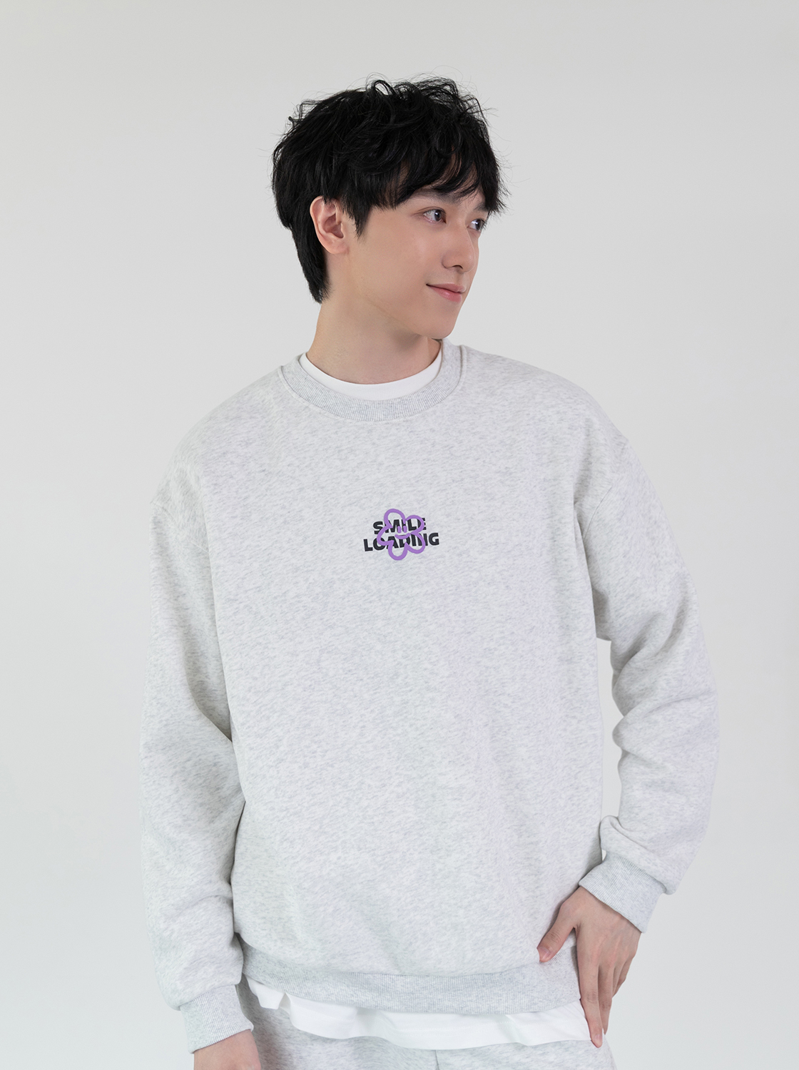 【任2件999】微笑加載中發泡印花大學TEE