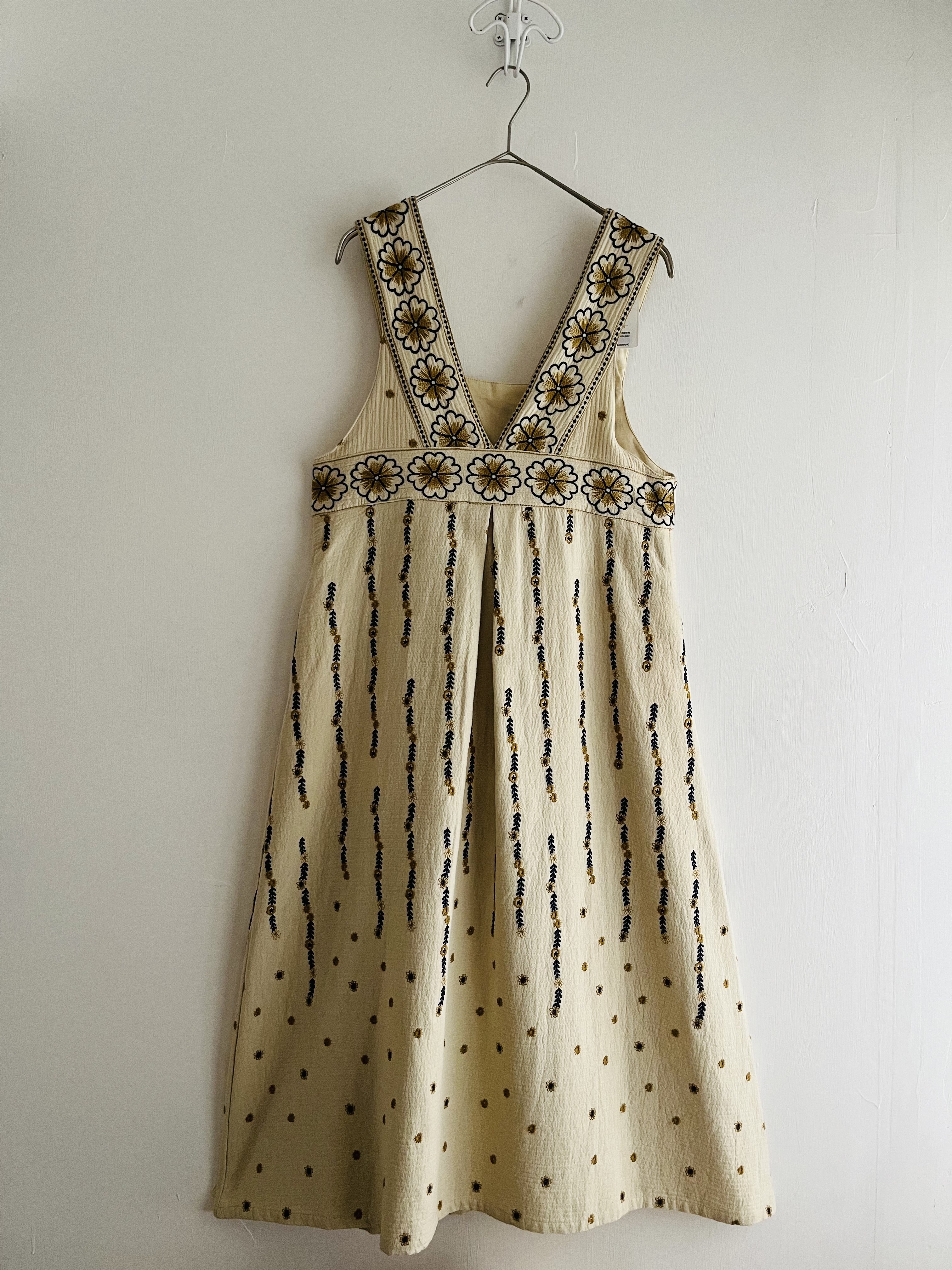 marble SUD米色刺繡花花背心ops