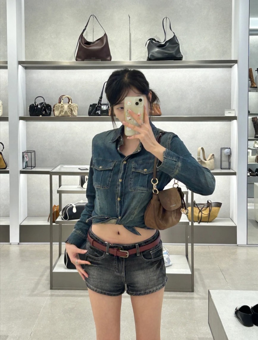 【現貨】CHARLES&KEITH 翻蓋小絨毛 可調節單肩包 2色 CK2206718211