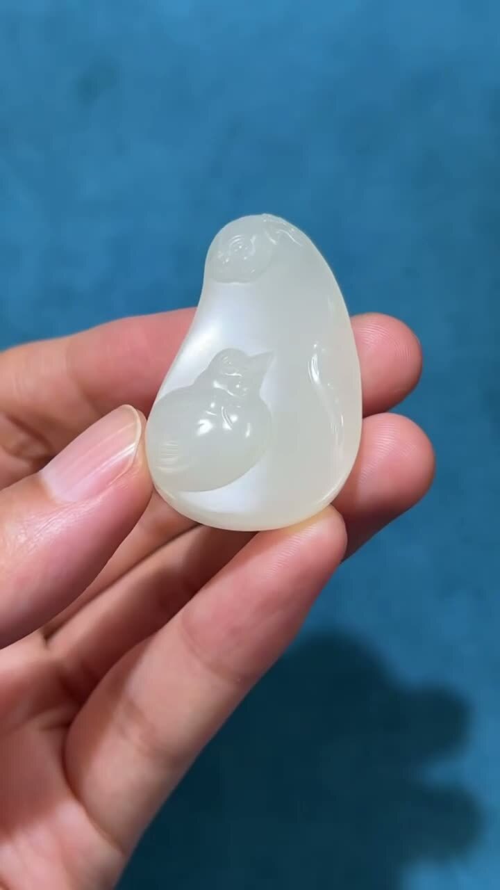 和田玉籽料鸂鶒戲蓮,天然和田玉軟玉