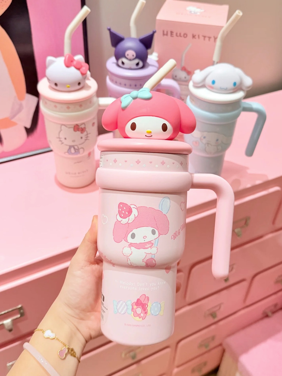 SANRIO 三麗鷗 聯名款 大容量 保溫杯 700ML