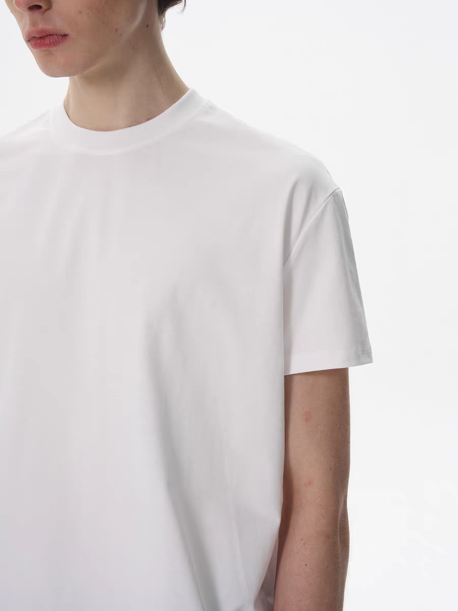 003. Crew Neck Tshirt
