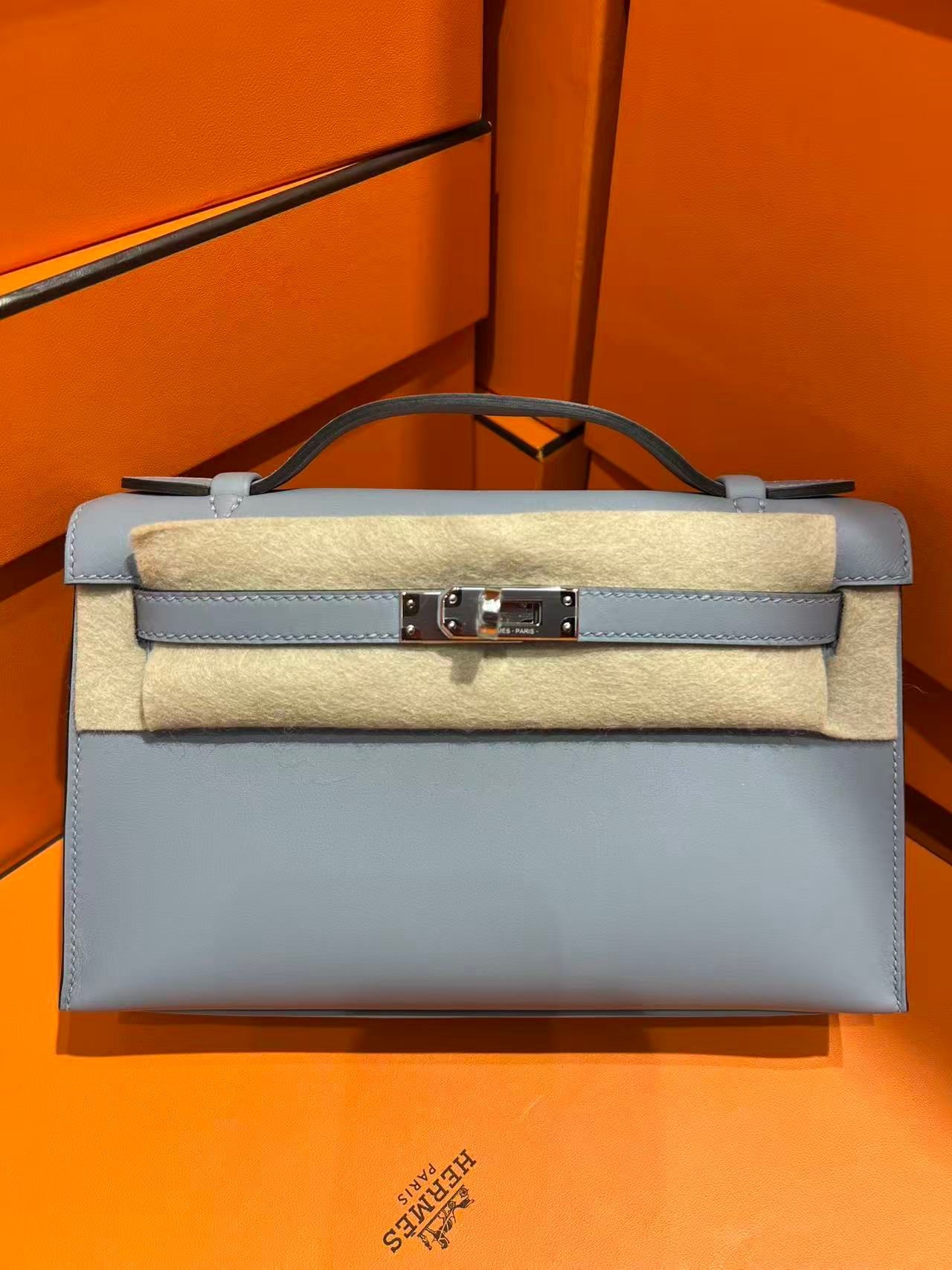 Kelly pochette P0 gris pantin ck swift K