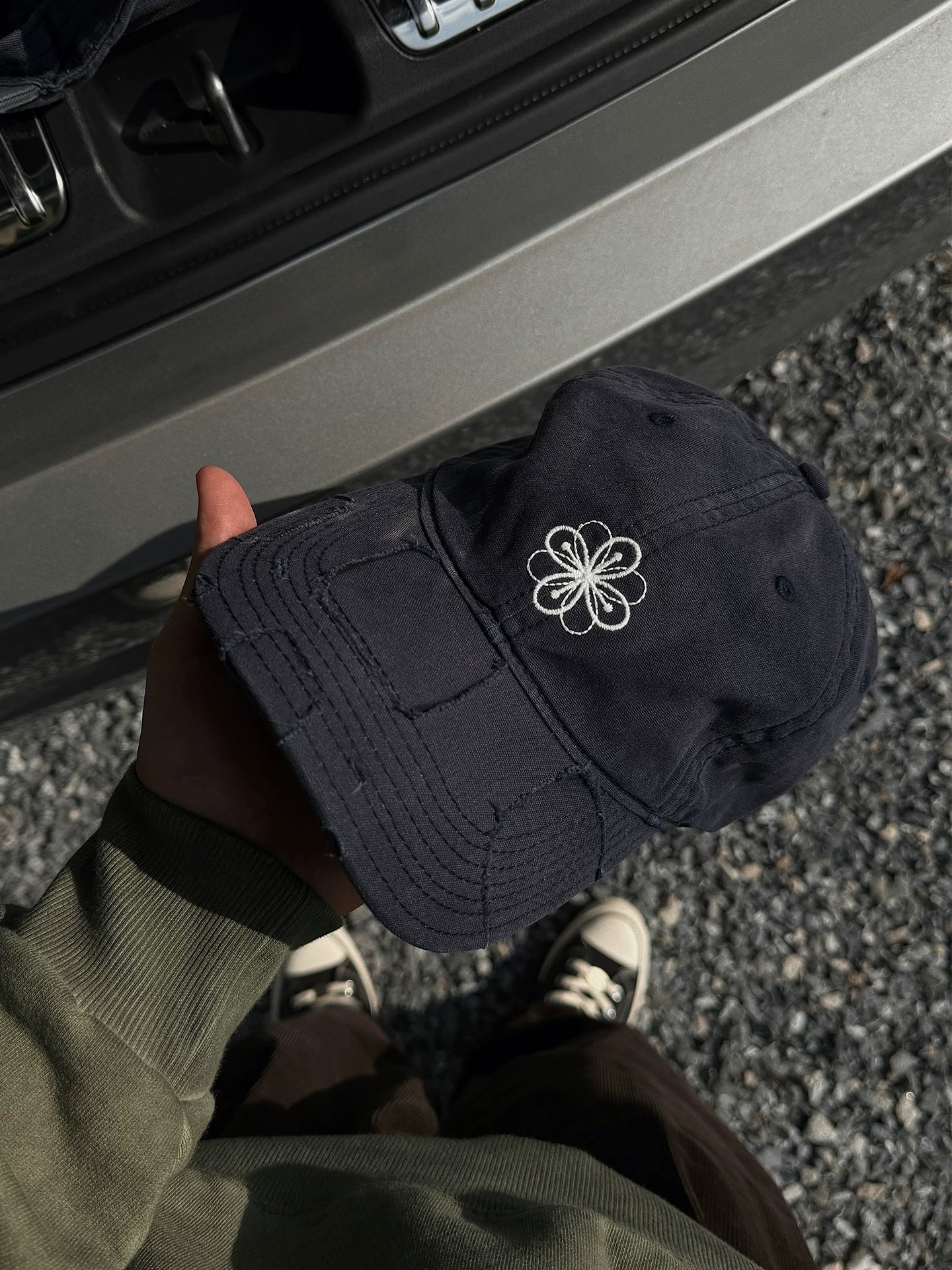 Shadow by Unbent 水洗破壞刺繡帽