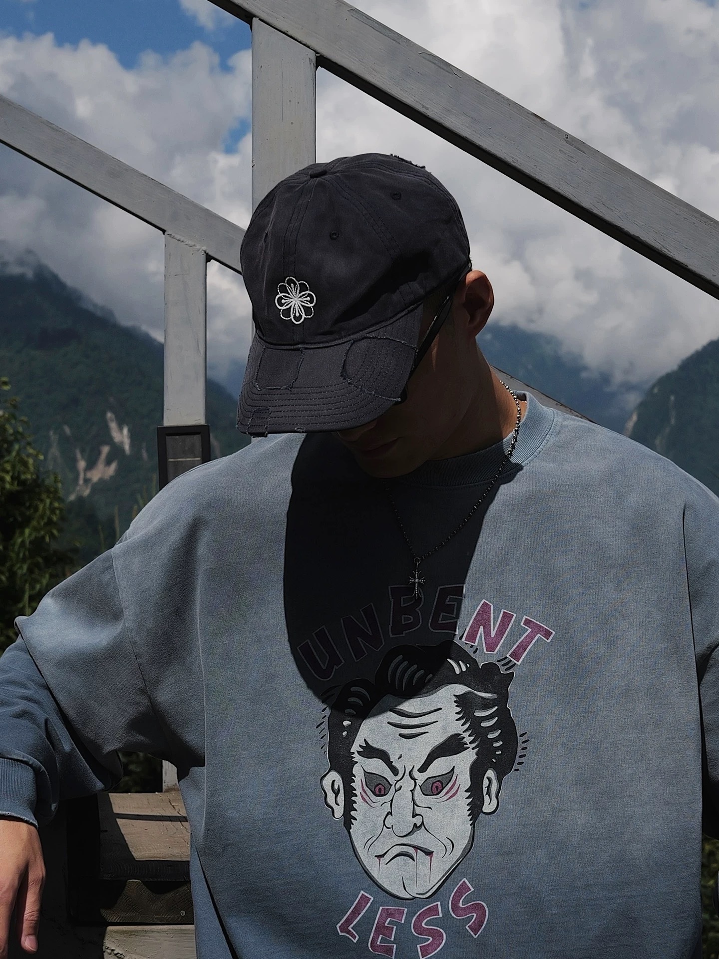 Shadow by Unbent 水洗破壞刺繡帽