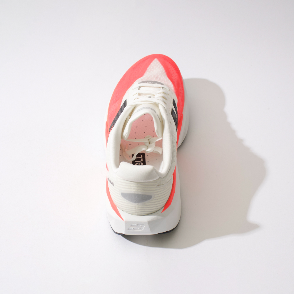 New Balance FuelCell Rebel V5 男鞋 白橘色 寬楦 緩震 運動 慢跑鞋 MFCXLV5