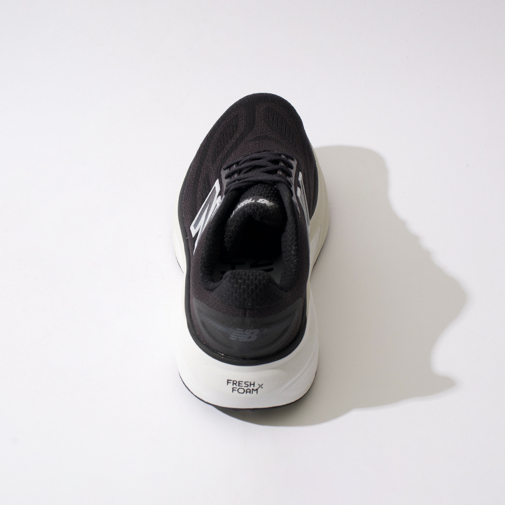 New Balance Fresh Foam X More V6 女鞋 黑白色 緩震 運動 慢跑鞋 WMORGR6