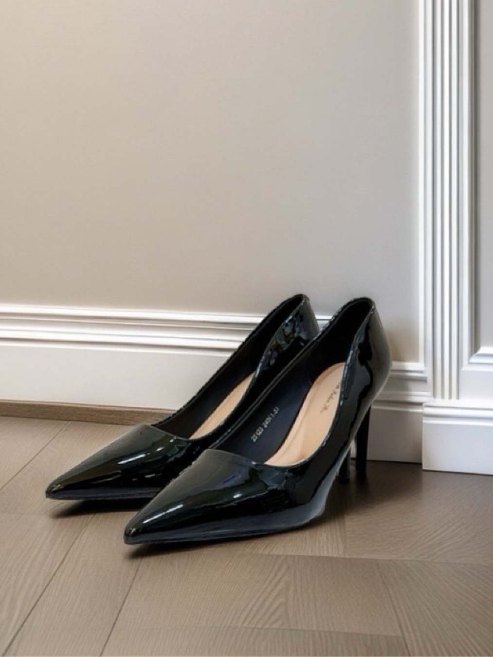 9cm細跟氣質漆皮尖頭高跟鞋(22-25)(米.黑.卡其)