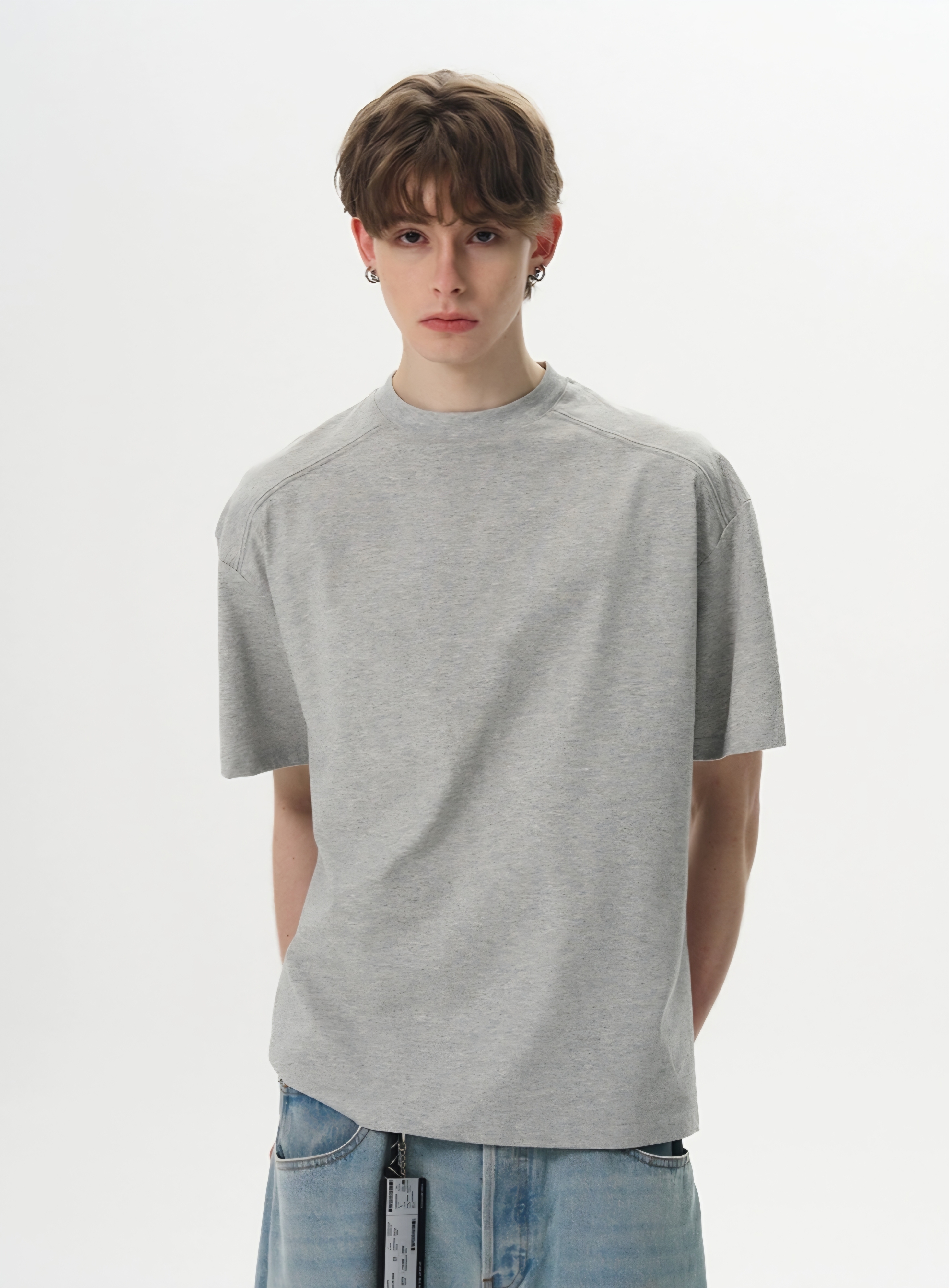 011. Oversized Crewneck T-shirt
