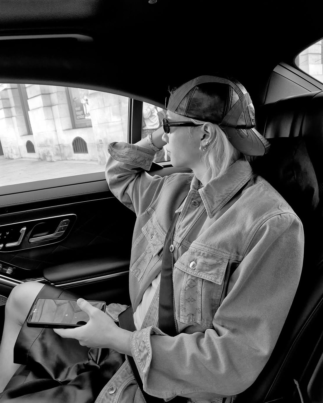 <李龍馥同款🇰🇷>ATiiSSU 皮革 曲線 刺繡 老帽