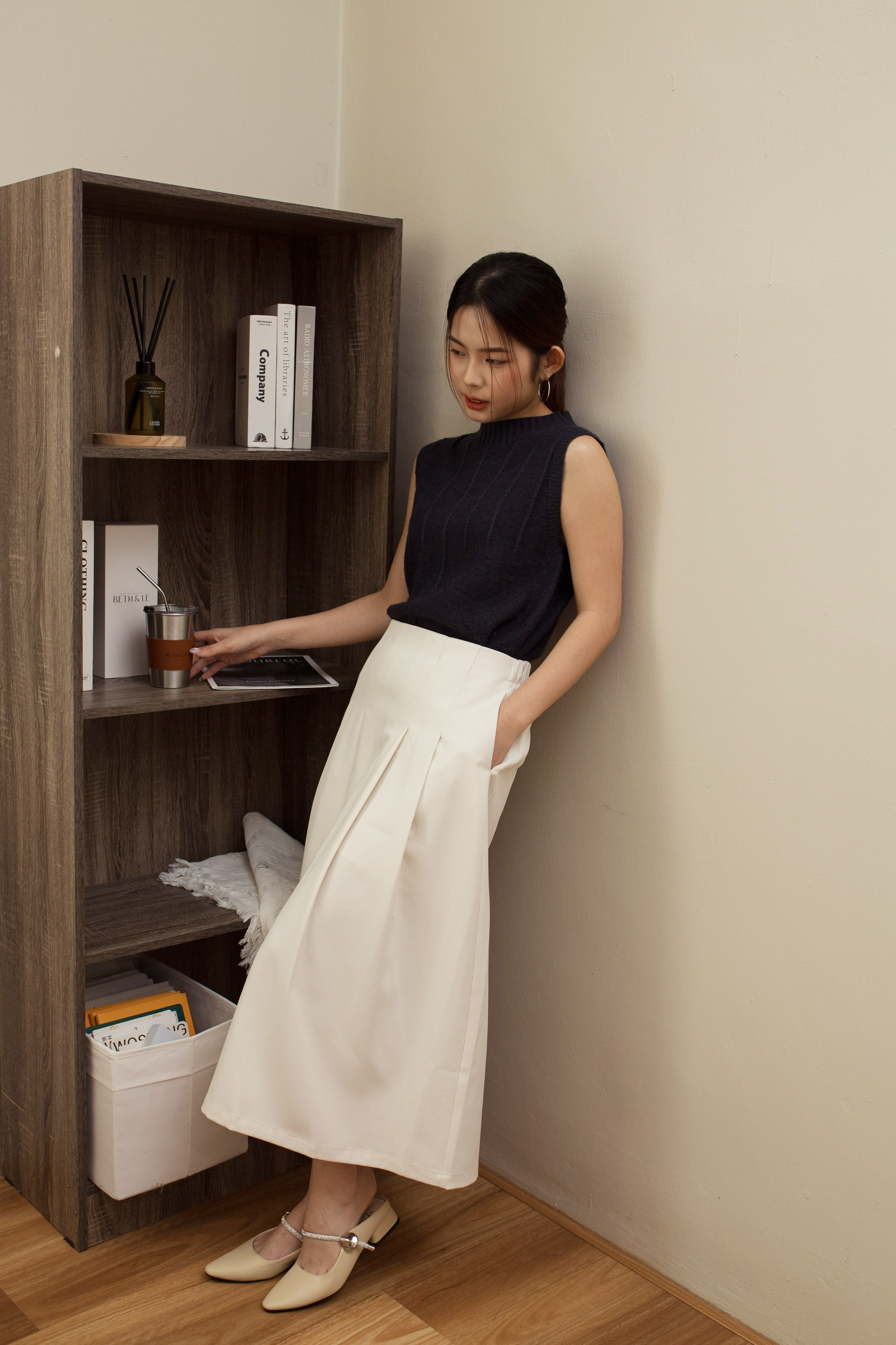 Laven Pleated Midi Skirt Beige-2541SKBEI