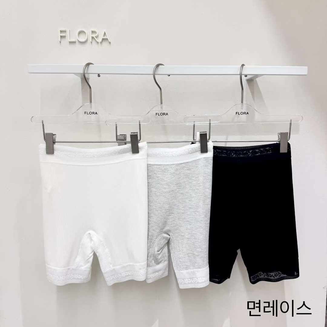 FL5149 花紋蕾絲邊長款打底褲