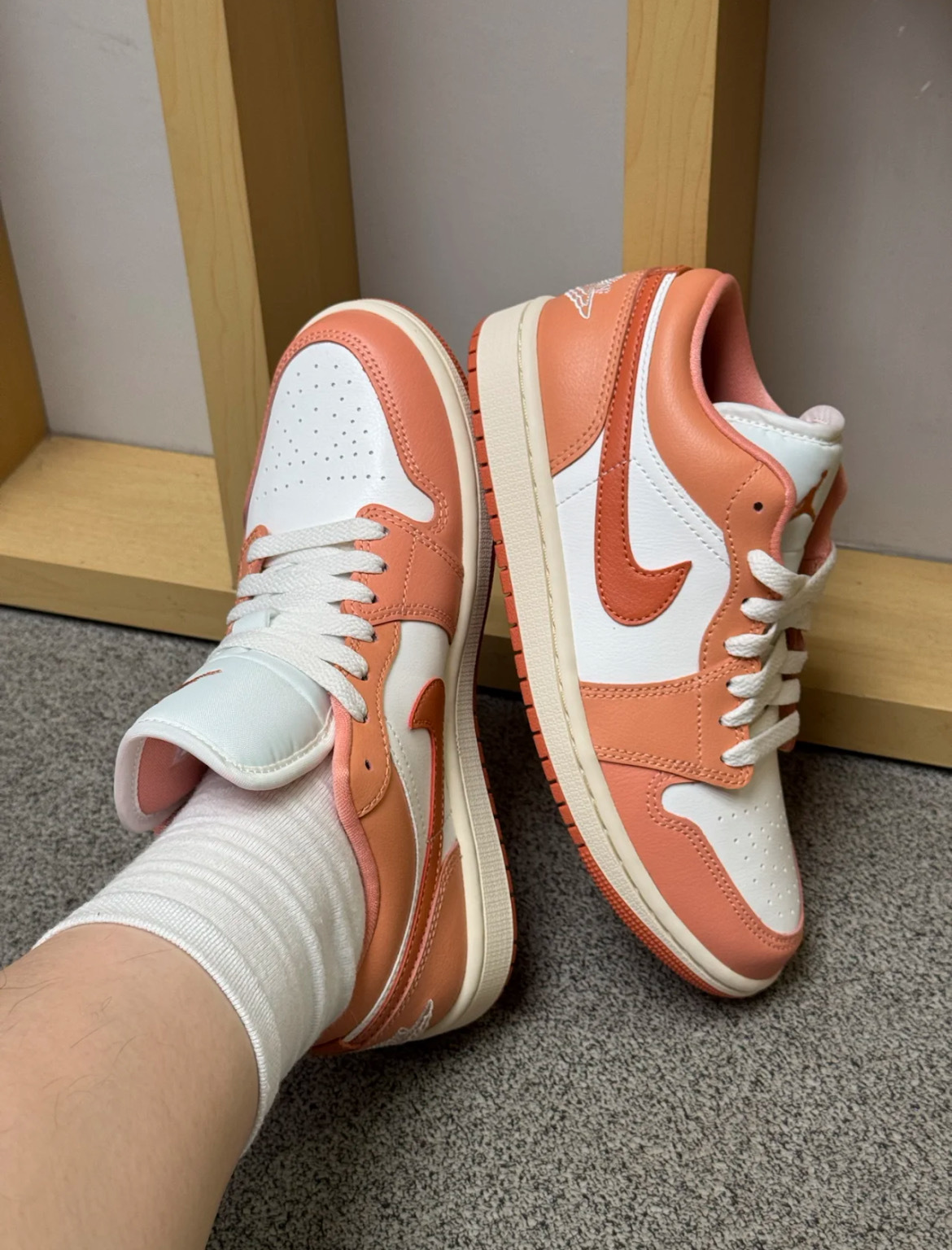 【逢甲 FUZZY】W Air Jordan 1 Low "Madder Root" 粉橘 DC0774-180