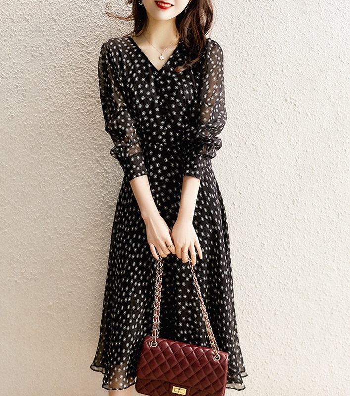V領圓點雪紡洋裝 黑色