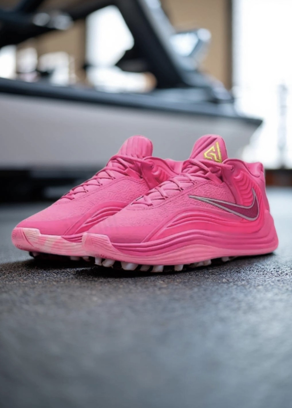 NIKE GIANNIS FREAK 7 LIVE WIRE 粉色 桃紅 字母哥  緩震 回彈 籃球鞋 IH2313-600