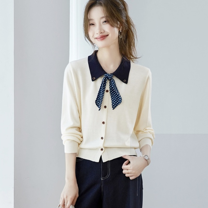 綁帶配色領針織上衣 兩色