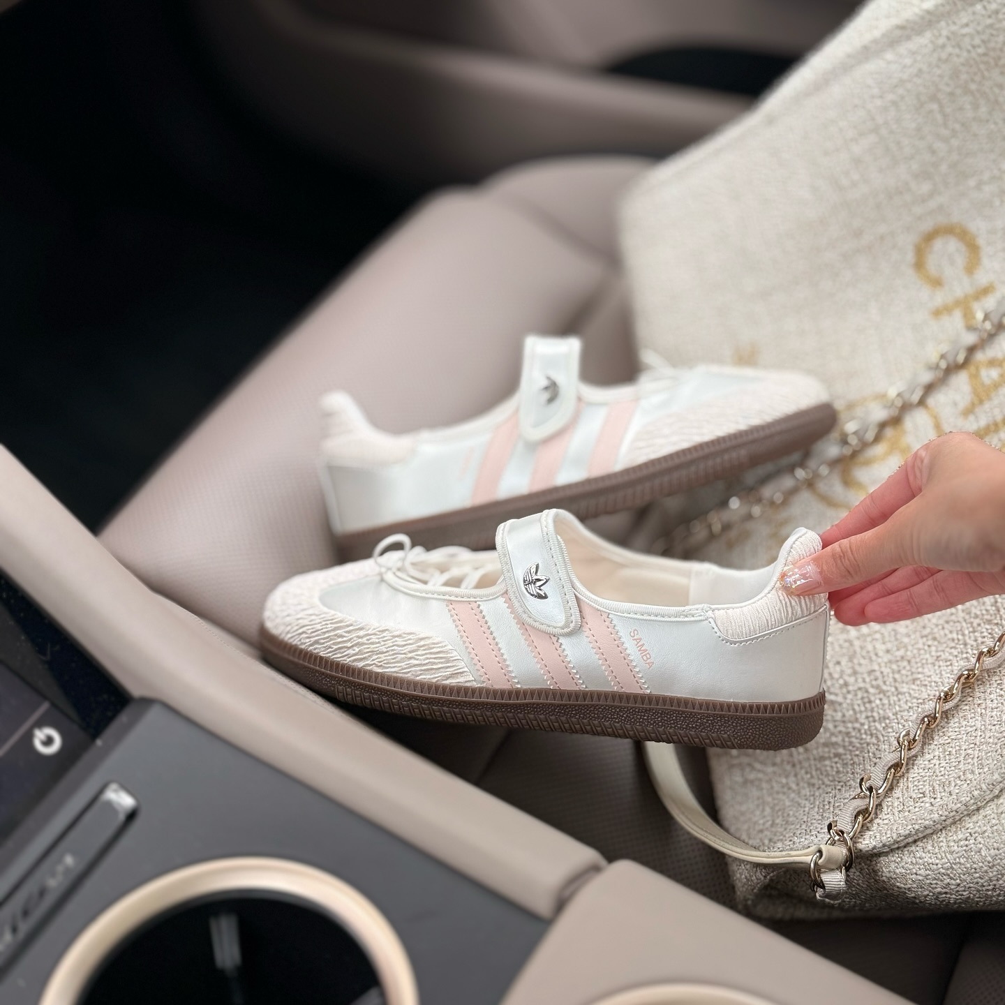 Adidas Originals Samba Jane 櫻花奶霜 珠光 魔鬼氈 森巴 瑪莉珍鞋 JR4482