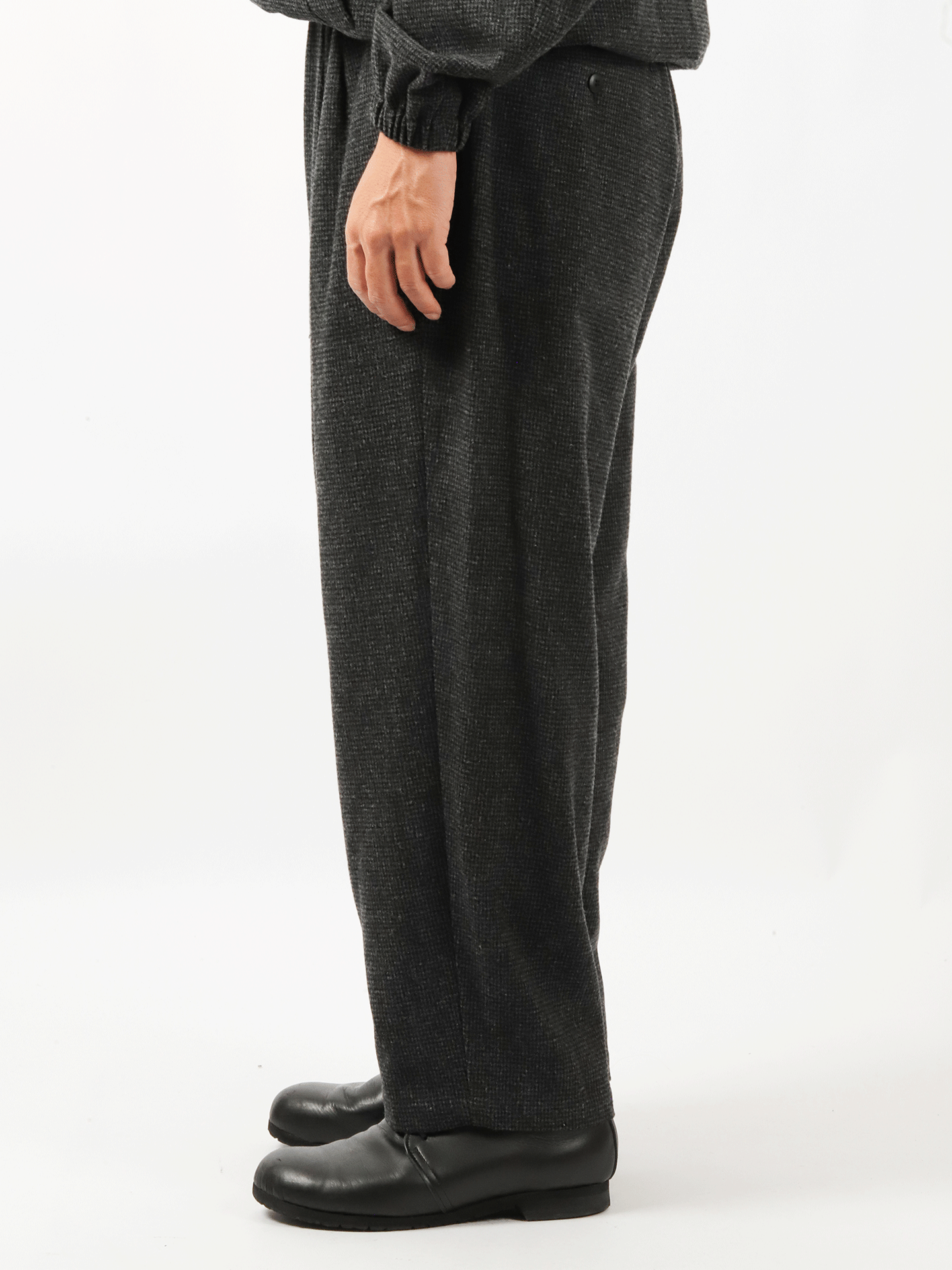 YOKO SAKAMOTO Double Pleated Wide Easy Pants Houndstoot