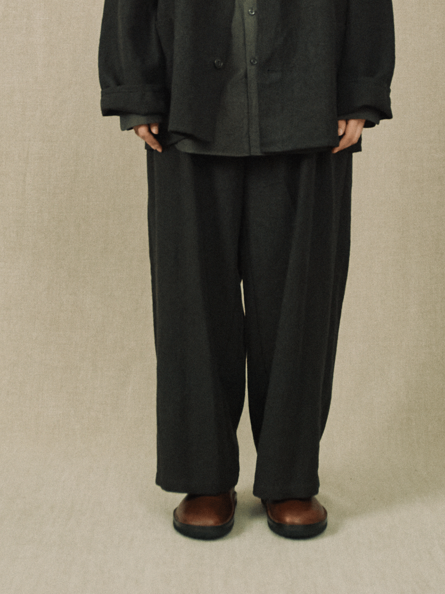 YOKO SAKAMOTO Double Pleated Wide Easy Pants Houndstoot