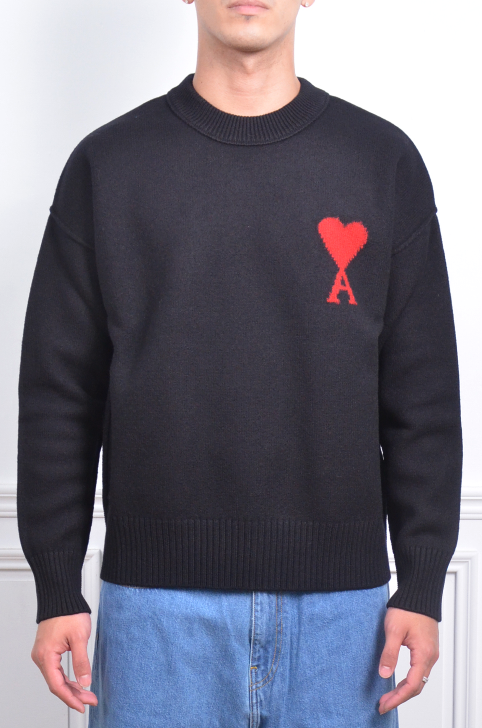 Ami Paris 經典大愛心LOGO羊毛厚毛衣-黑【UKS838.018.009】