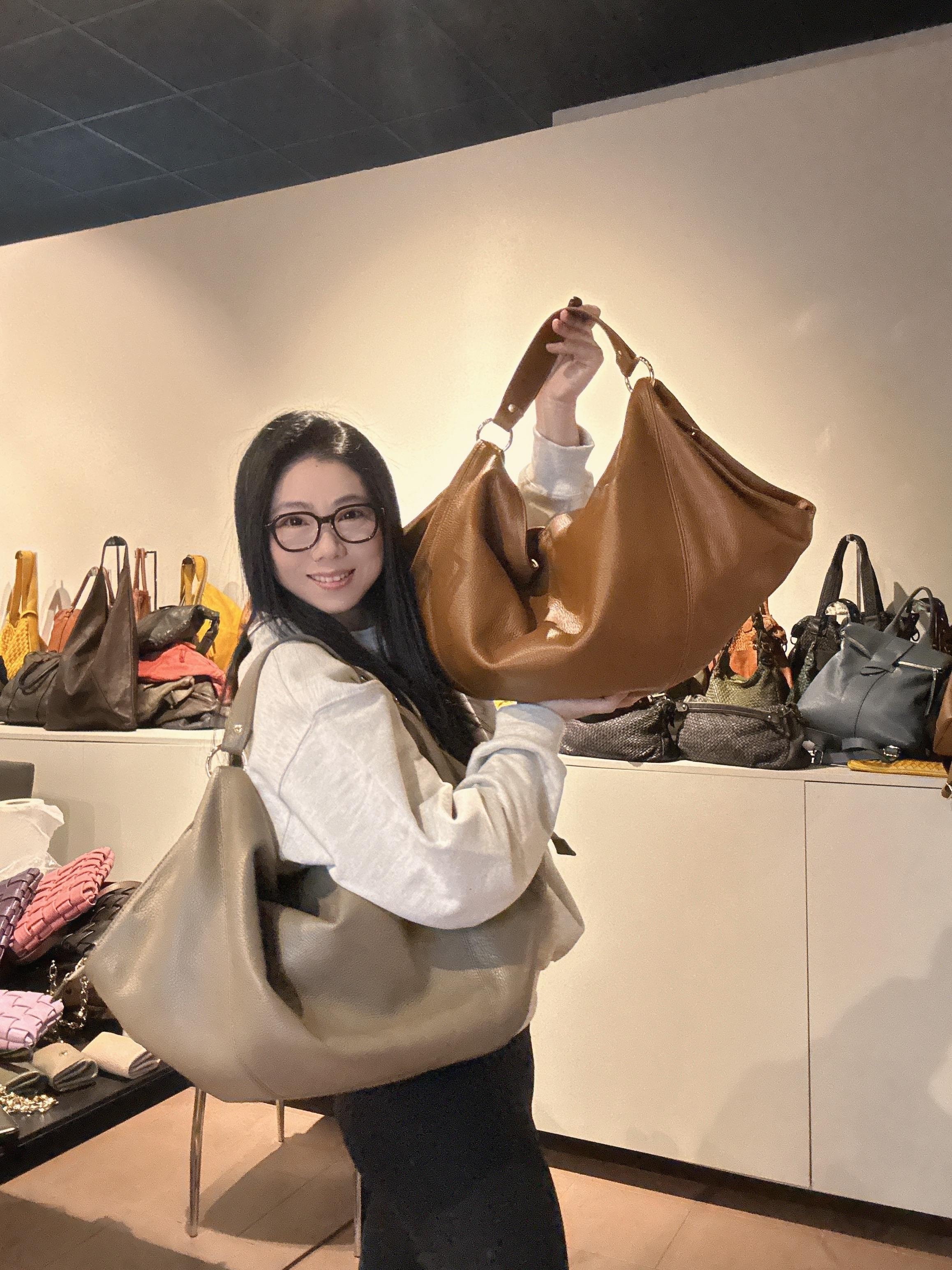 【直播】意大利皮具 LL102713 大容量側孭包