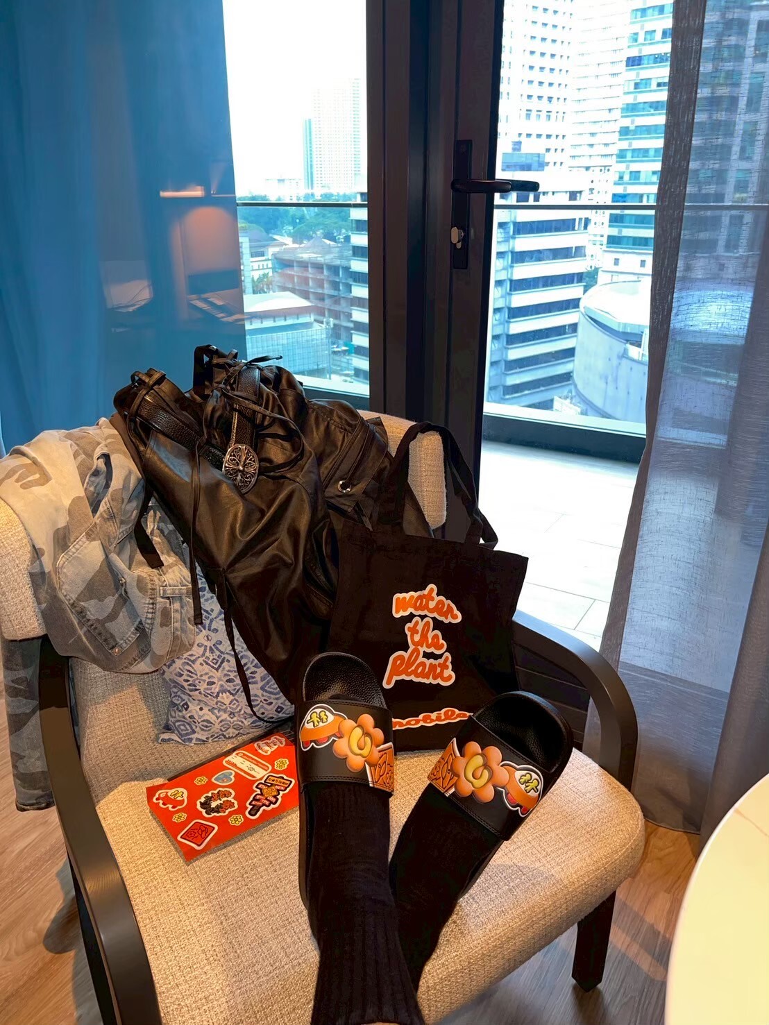 WATER THE PLANT 時裝周秀場限定 小花拖鞋 WTP