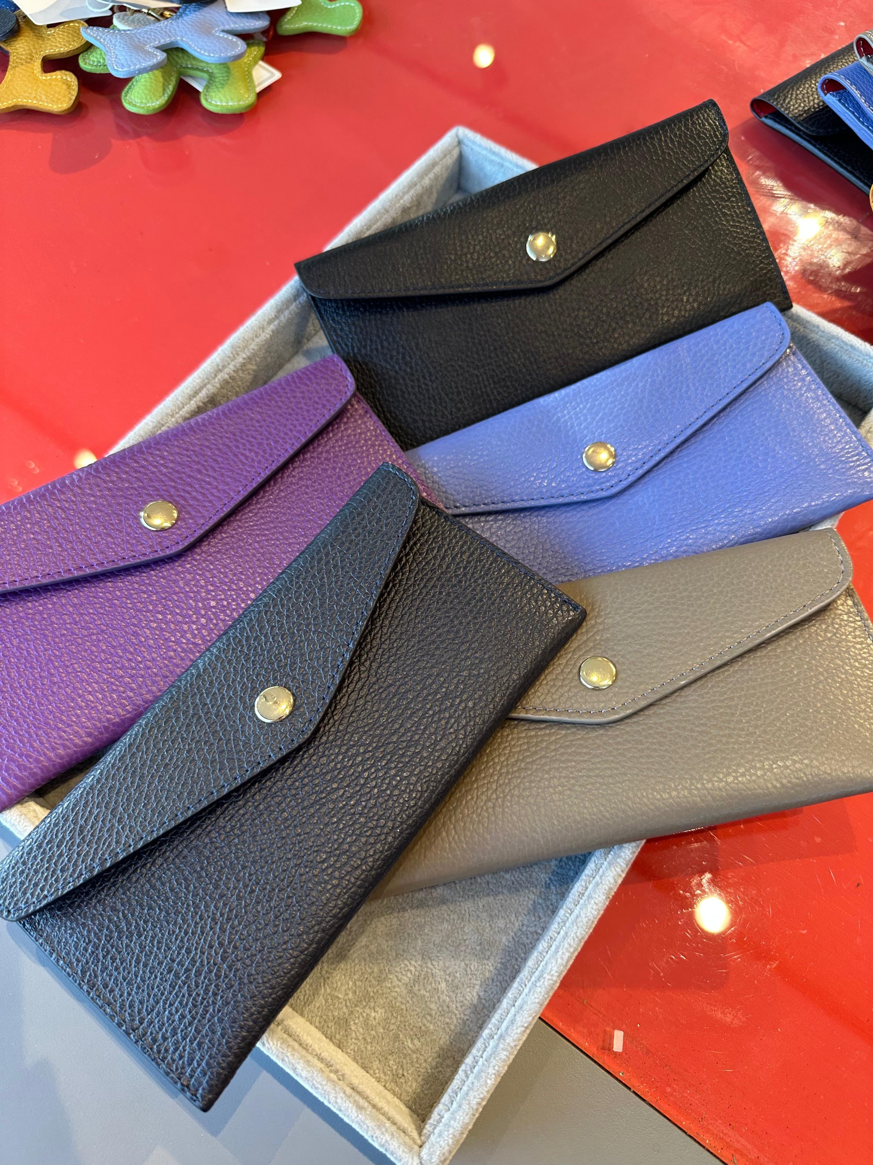 【直播】意大利皮具 LL102638 鈕扣長銀包