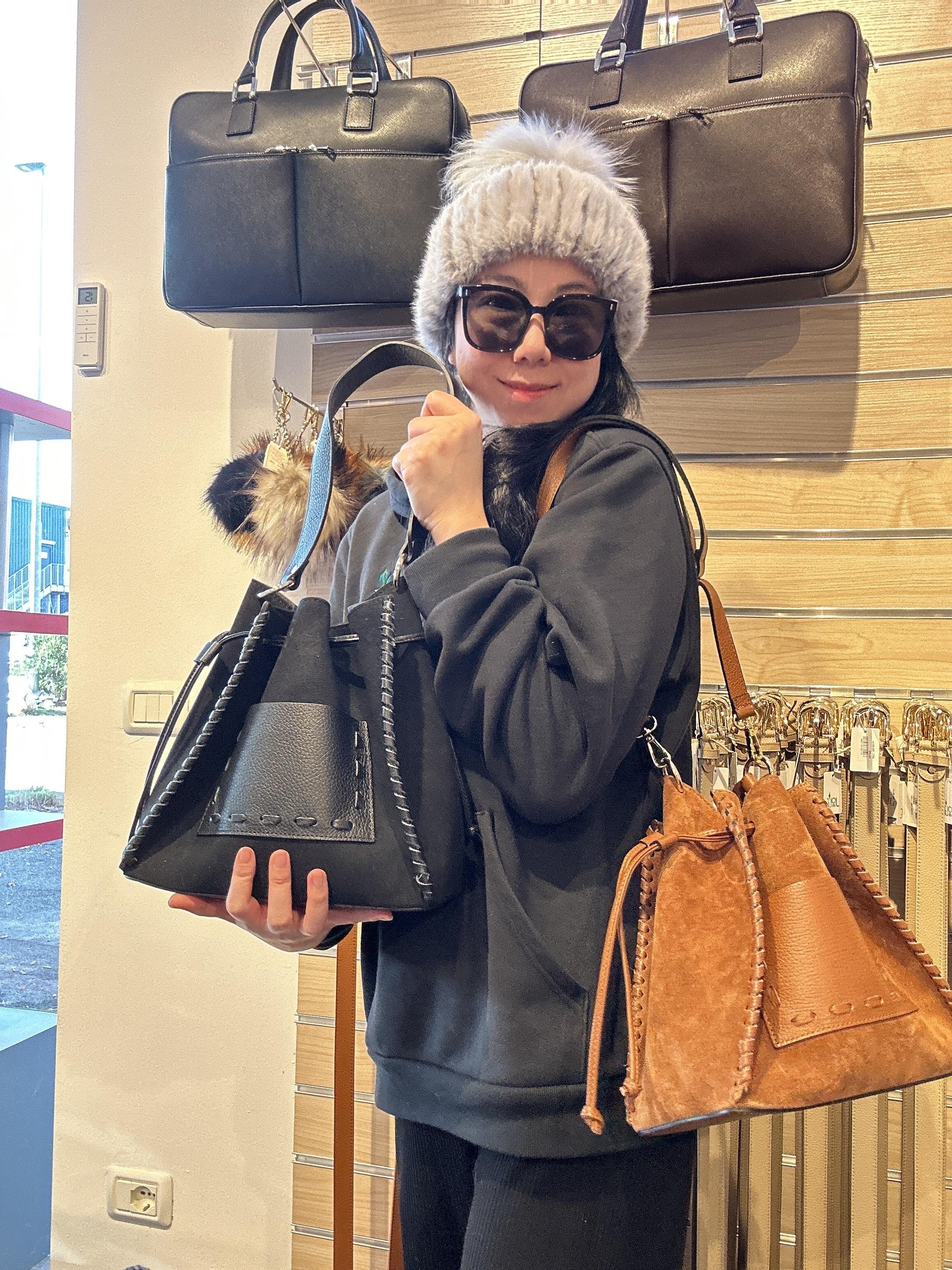 【直播】意大利皮具 LL102619 索帶兩用包