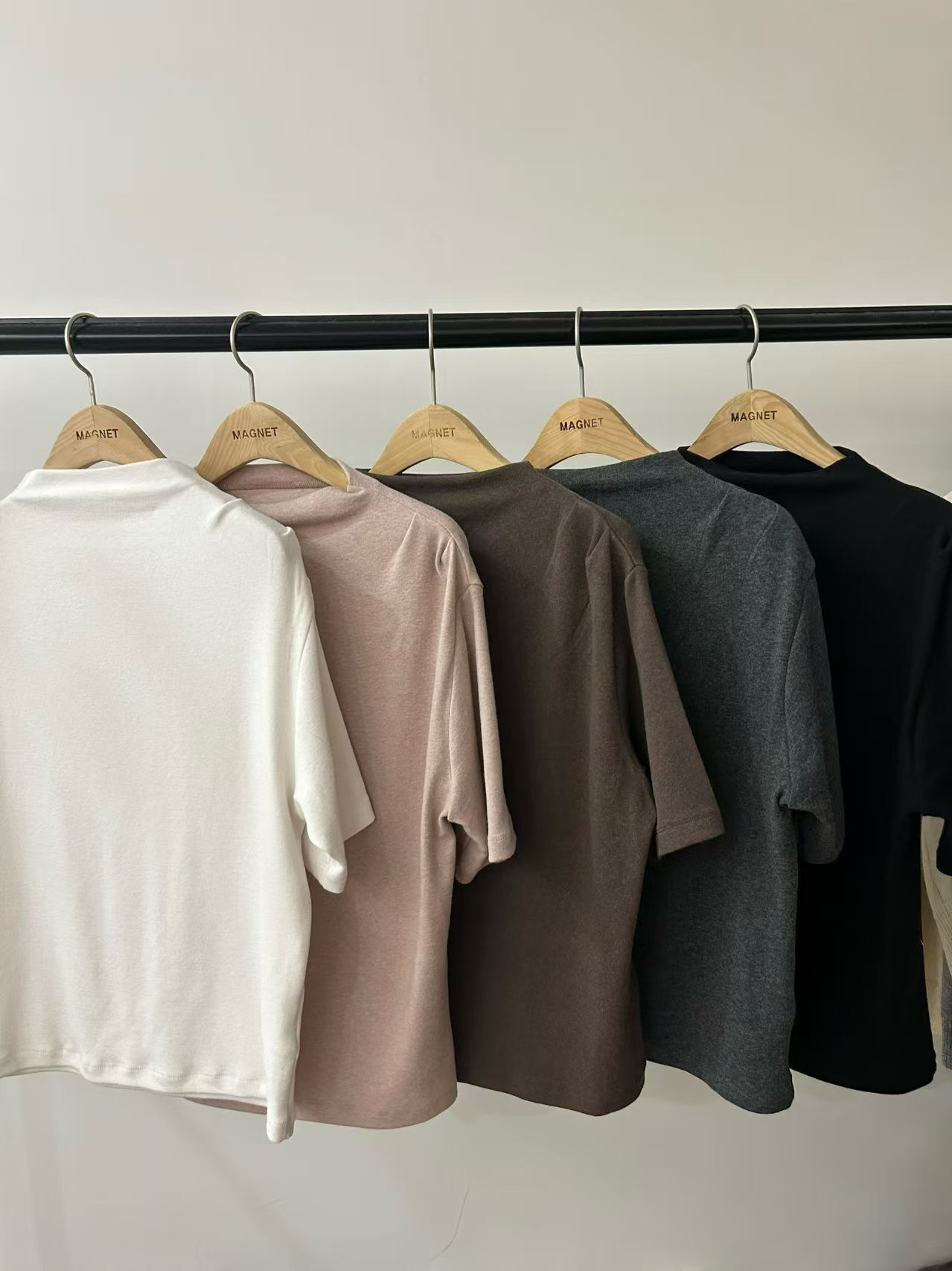 MN5102 小立領中袖上衣 (優惠碼不適用)