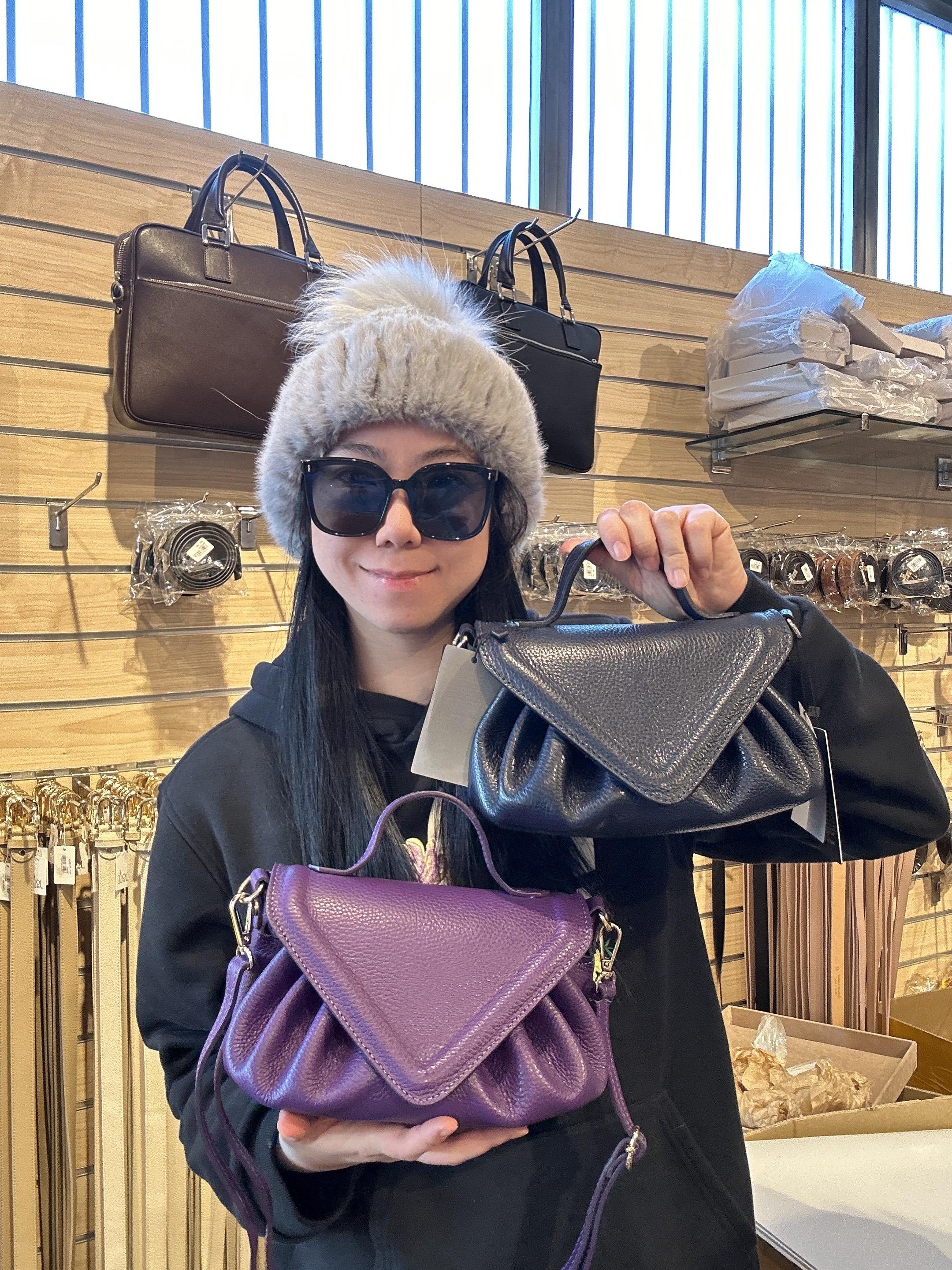 【直播】意大利皮具 LL102607 揭蓋式斜孭包