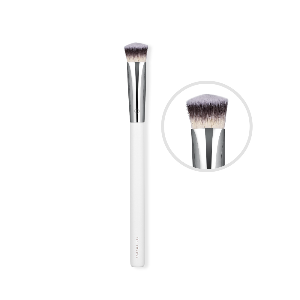 《現貨》Solone 大藝術家純粹三角暈染刷 / F54