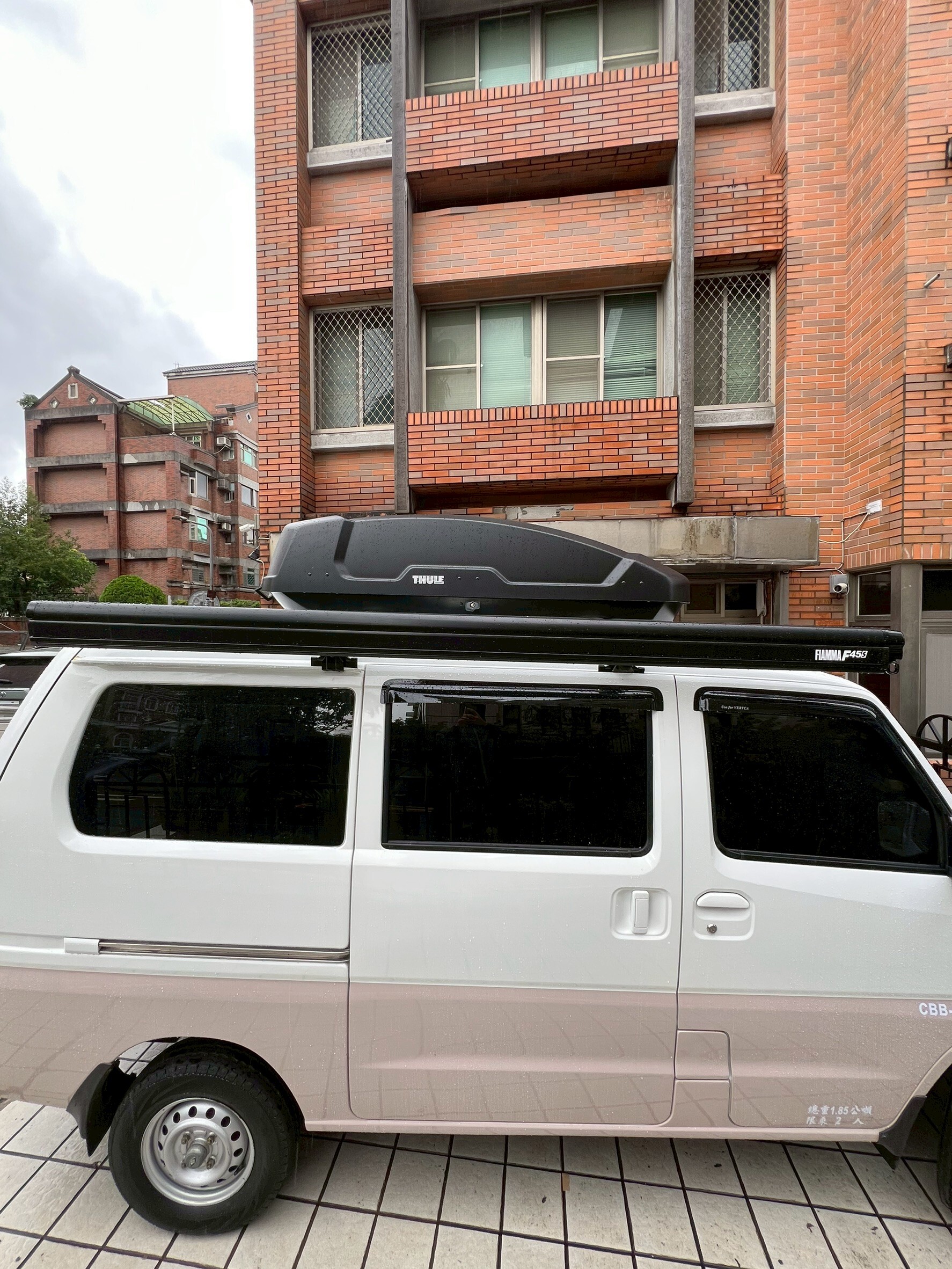 車邊帳 FIAMMA F45S 260 -中華 菱利-VERYCA A180