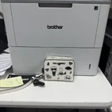 [S] KARL LAGERFELD WINTER WHITE/SILVER L5GNO6EI-W2V SMALL ZIP WALLET WITH PINS, 198913917185 (SKL1395)