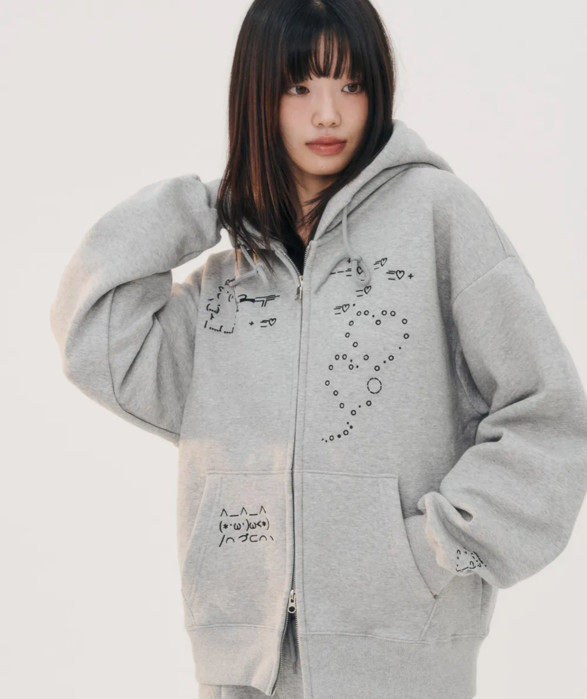 韓國🇰🇷連線 AMBLER 顏文字連帽外套 Emoji 貼圖 棉外套 寬鬆 插畫 黑色 灰色 2色 (任買兩件711免運)/預購