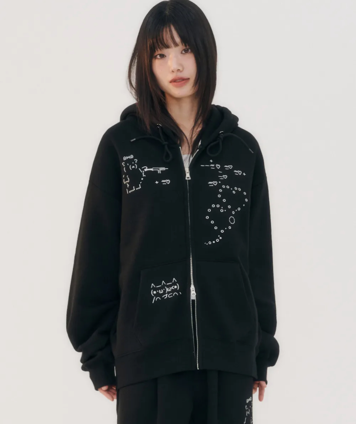 韓國🇰🇷連線 AMBLER 顏文字連帽外套 Emoji 貼圖 棉外套 寬鬆 插畫 黑色 灰色 2色 (任買兩件711免運)/預購