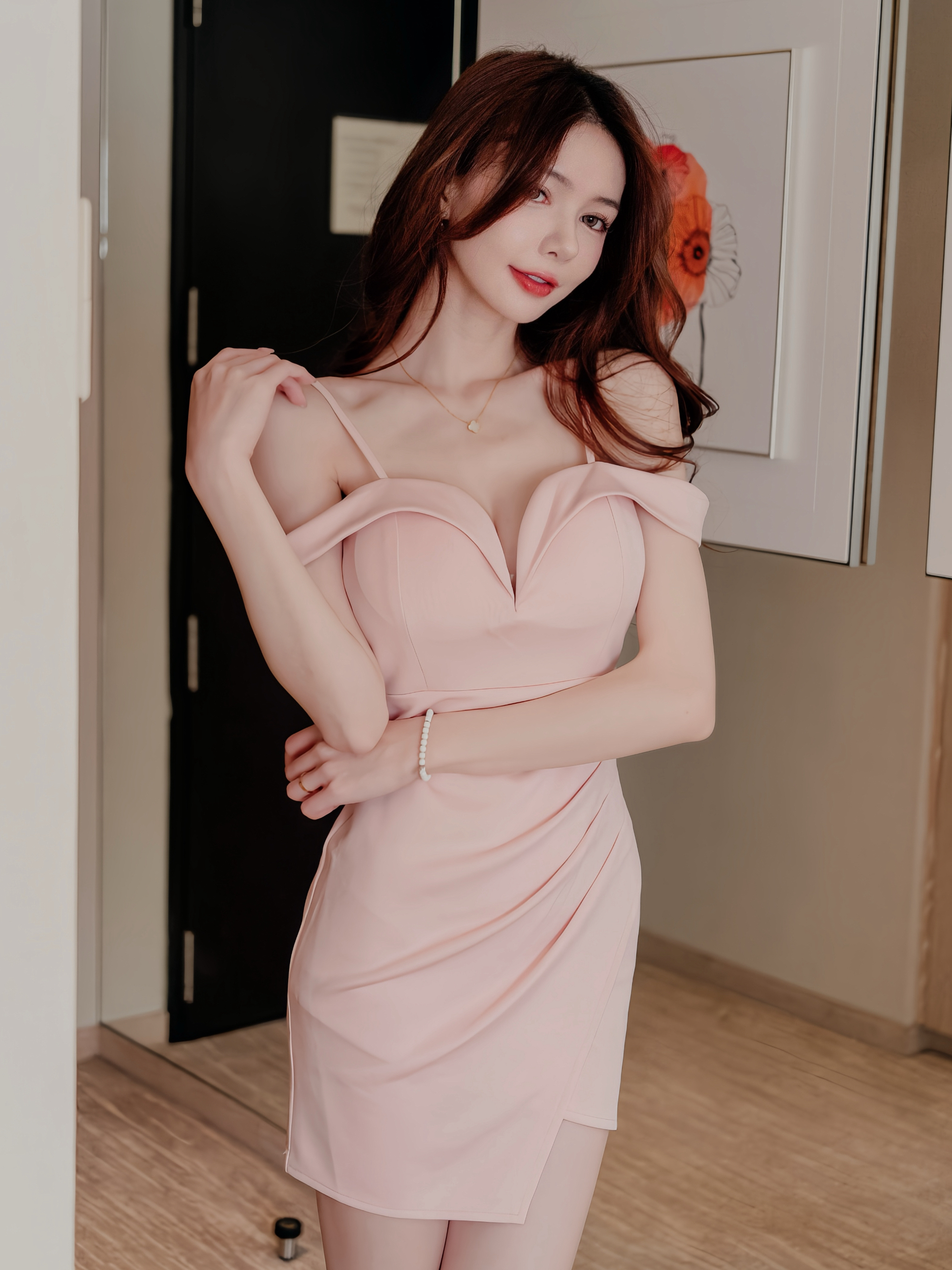 🤍一字領深V包臀洋裝（粉紅色S/M）