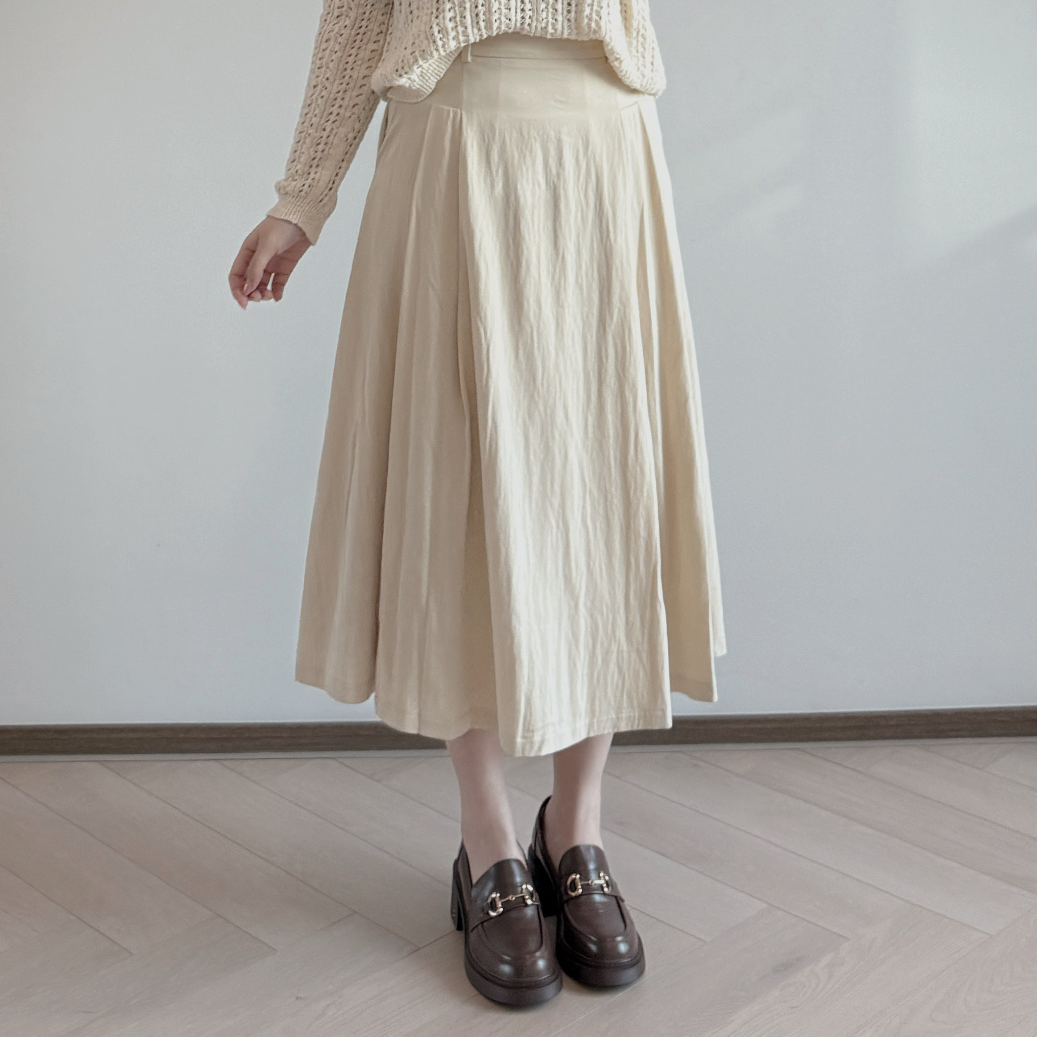 現貨 7224 薄料垂墜感長裙 【淺卡其】